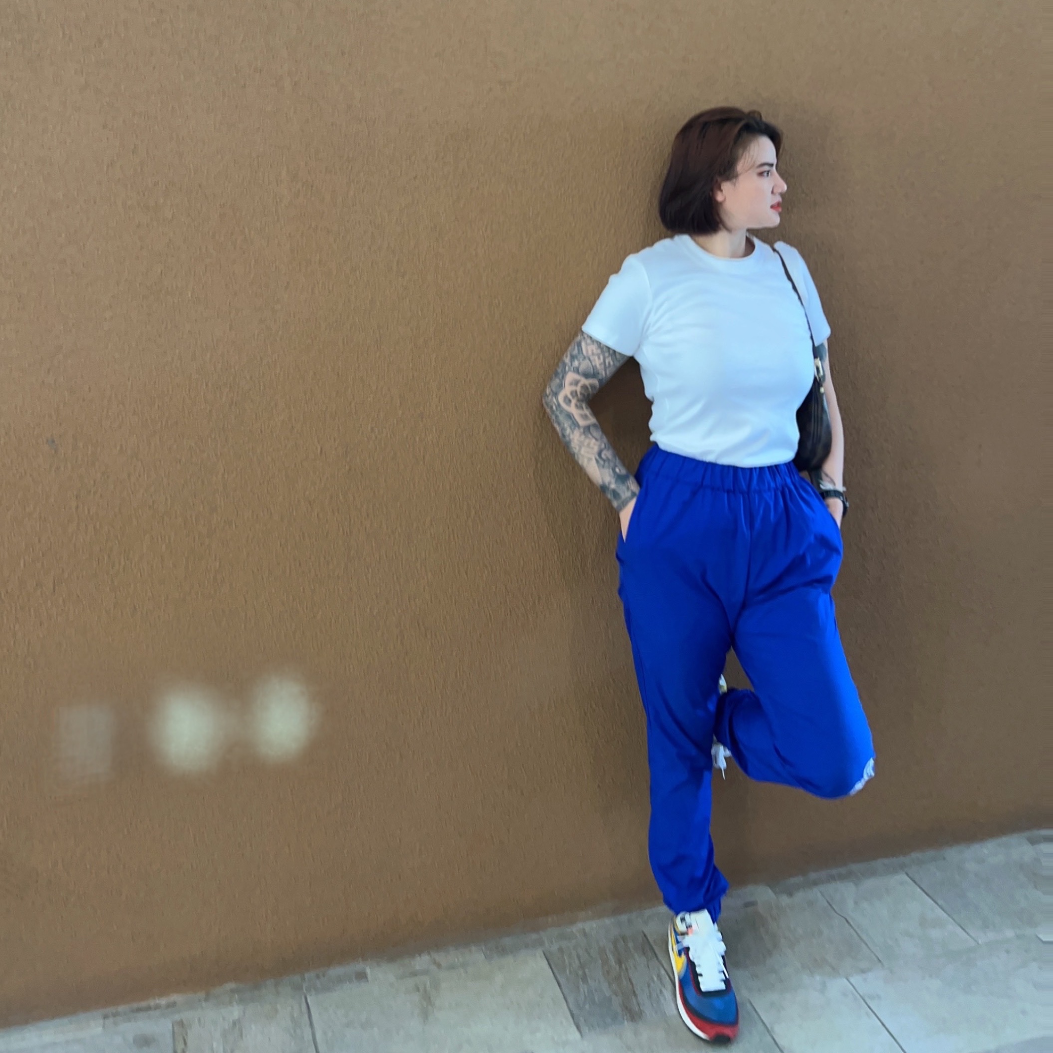 Nike x Sacai LDWaffle Blue Multi 착용 스타일 - 2