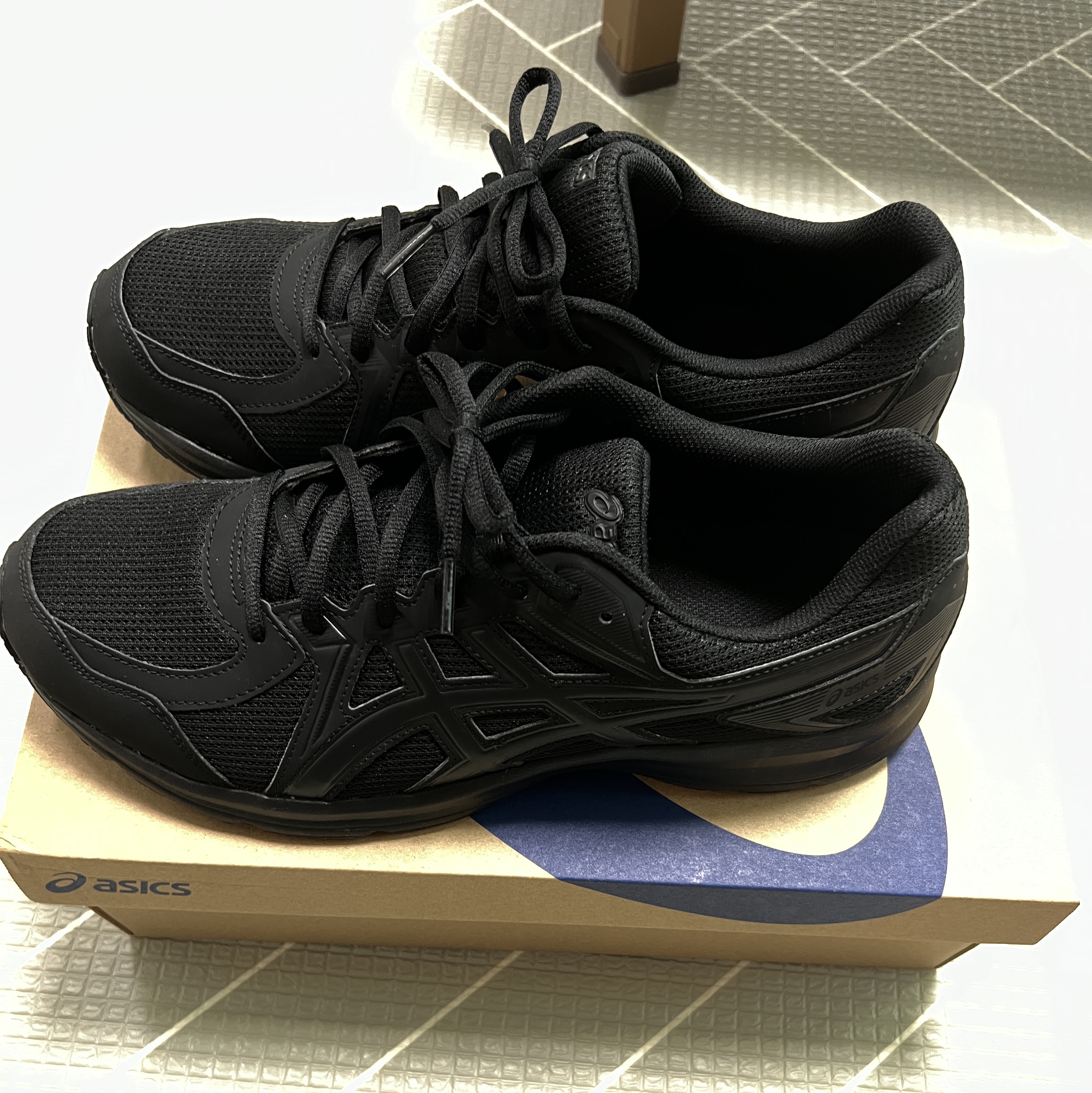 Asics Jog 100 2 Black 착용 스타일