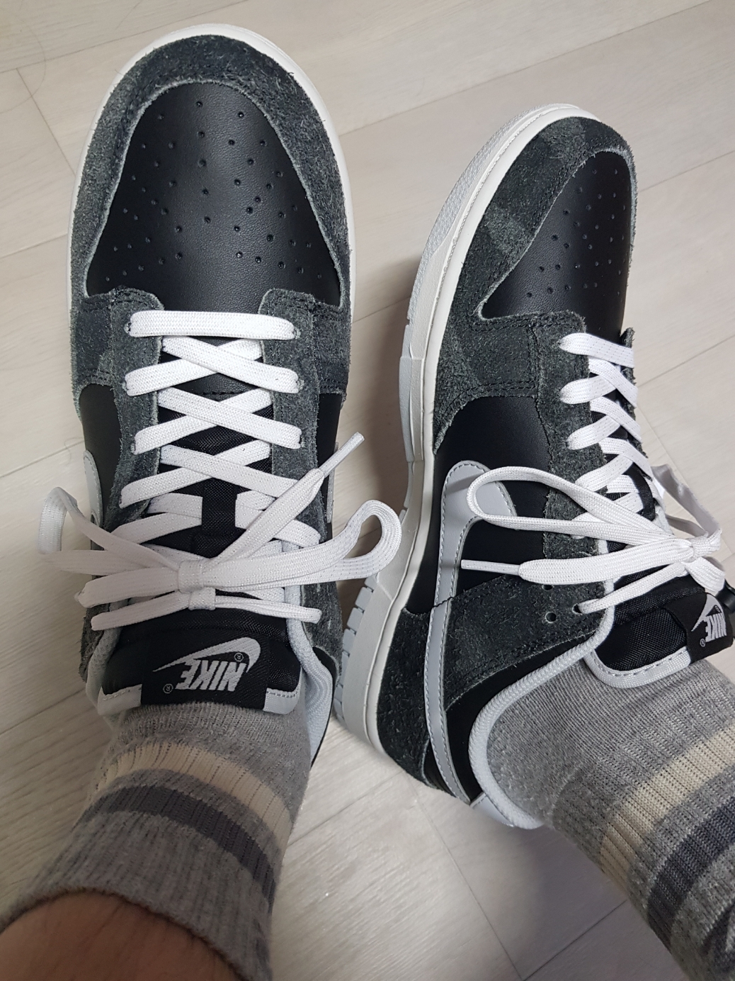 Nike Dunk Low Retro PRM Zebra 착용 스타일
