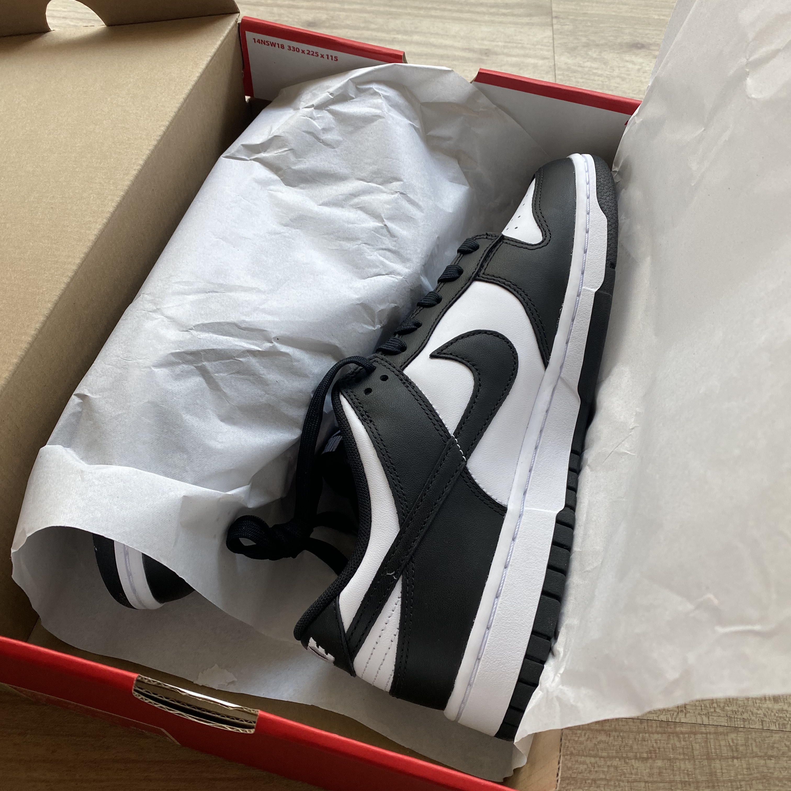 Nike Dunk Low Retro Black 착용 스타일