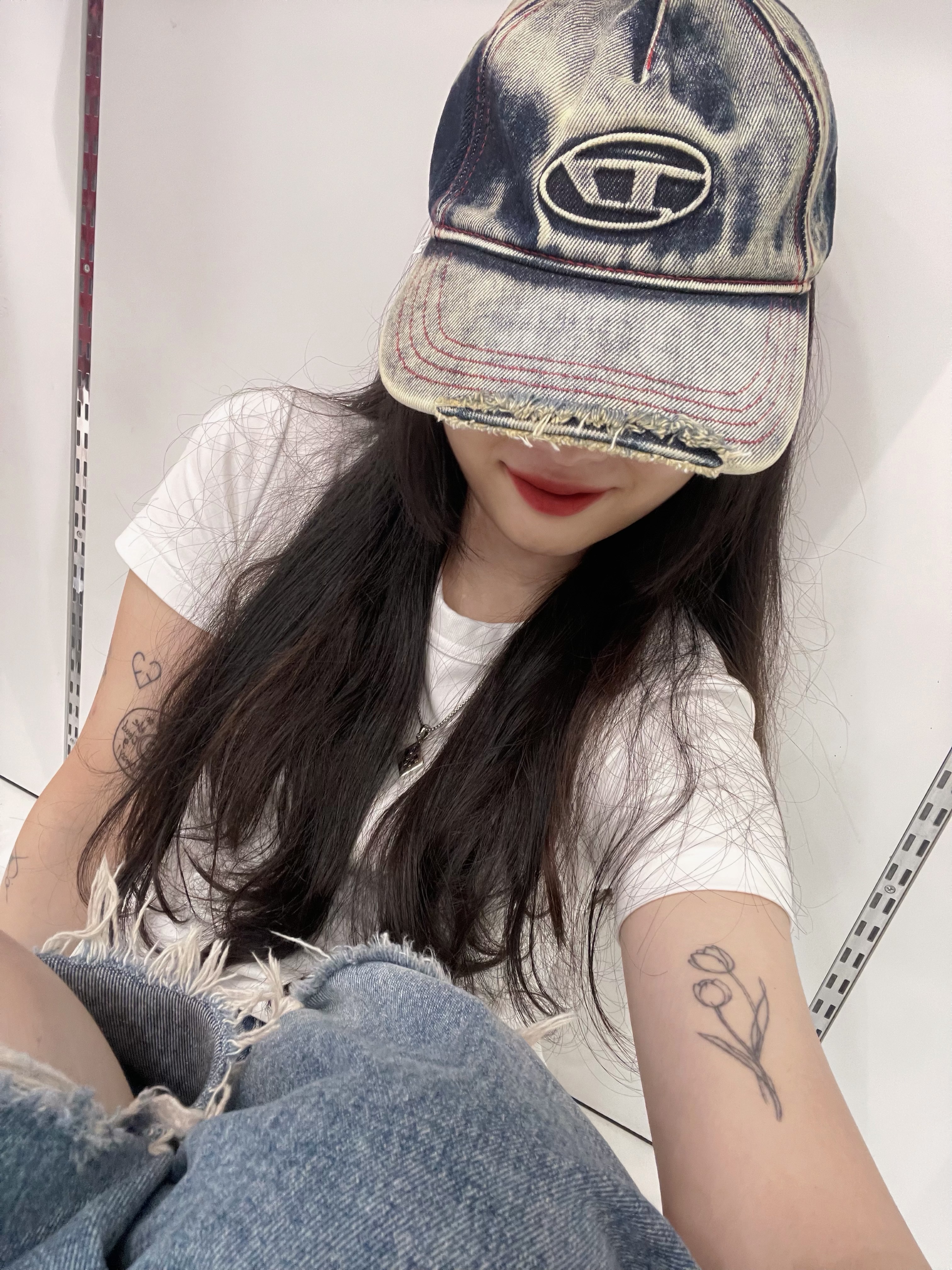 Diesel C-Seymon Treated Denim Baseball Cap Blue White 착용 스타일