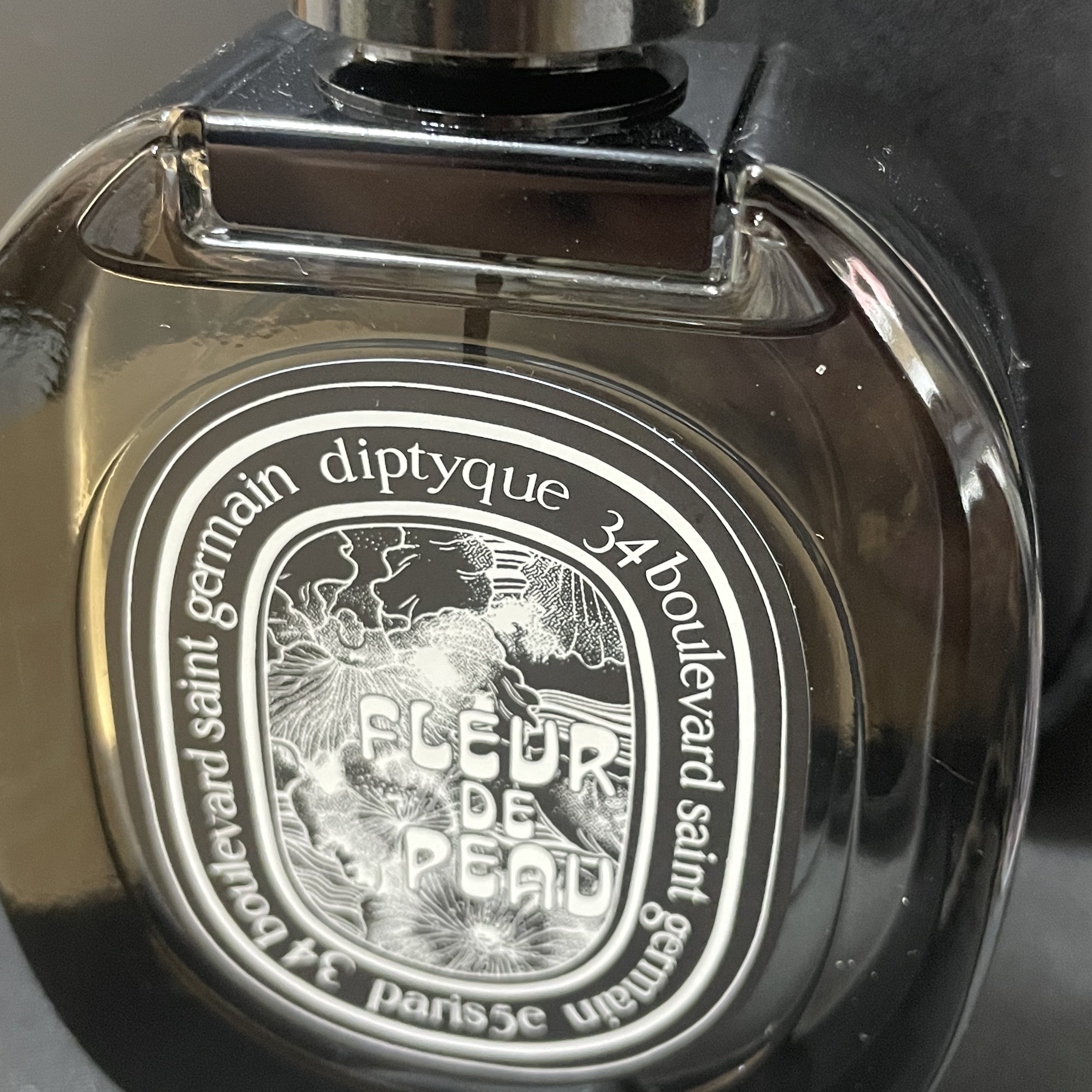 Diptyque Fleur De Peau Eau De Parfum 75ml 착용 스타일