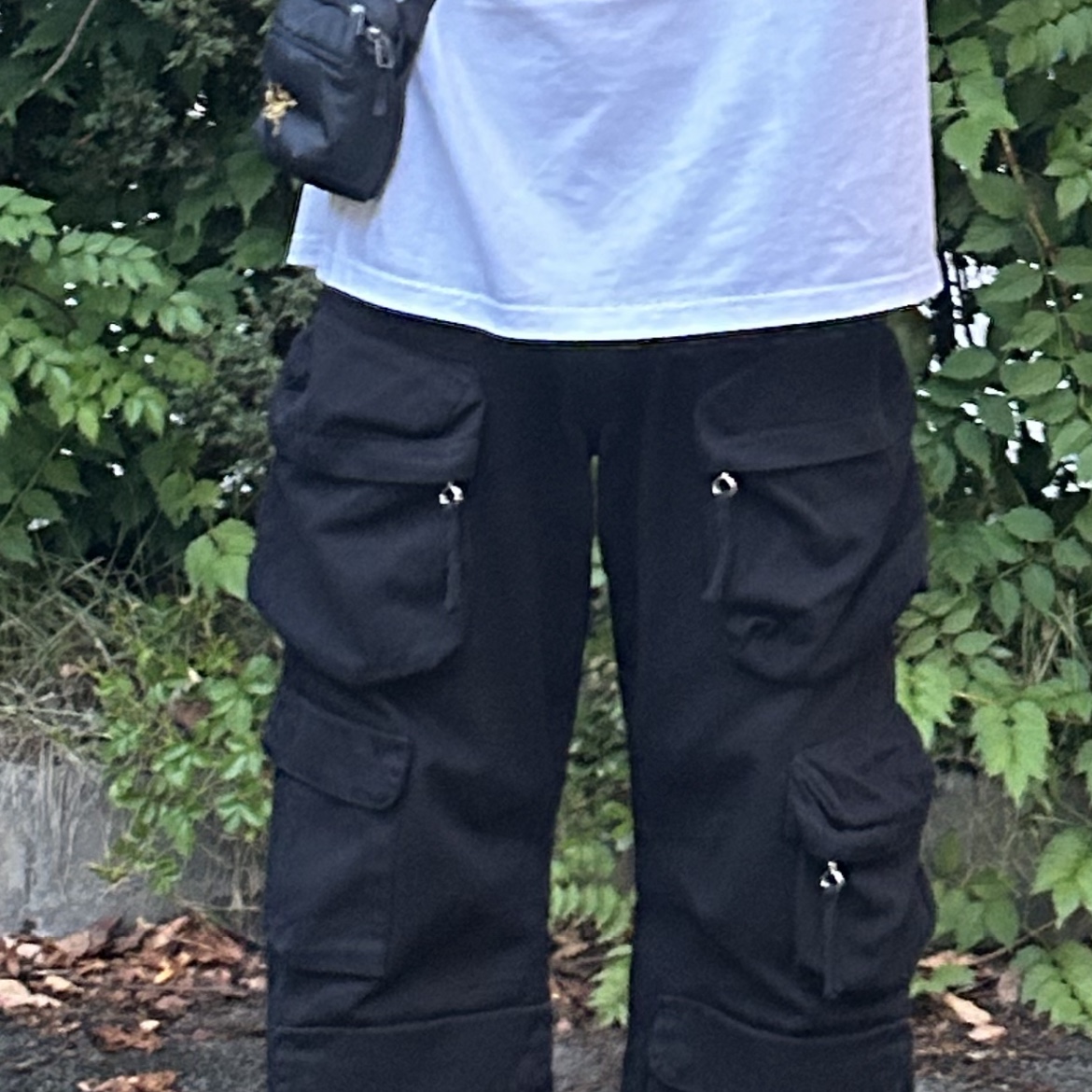 Zara Utility Pocket Pants Black, Supreme Pigment Canvas S Logo 6-Panel Black - 23SS 착용 스타일 - 2