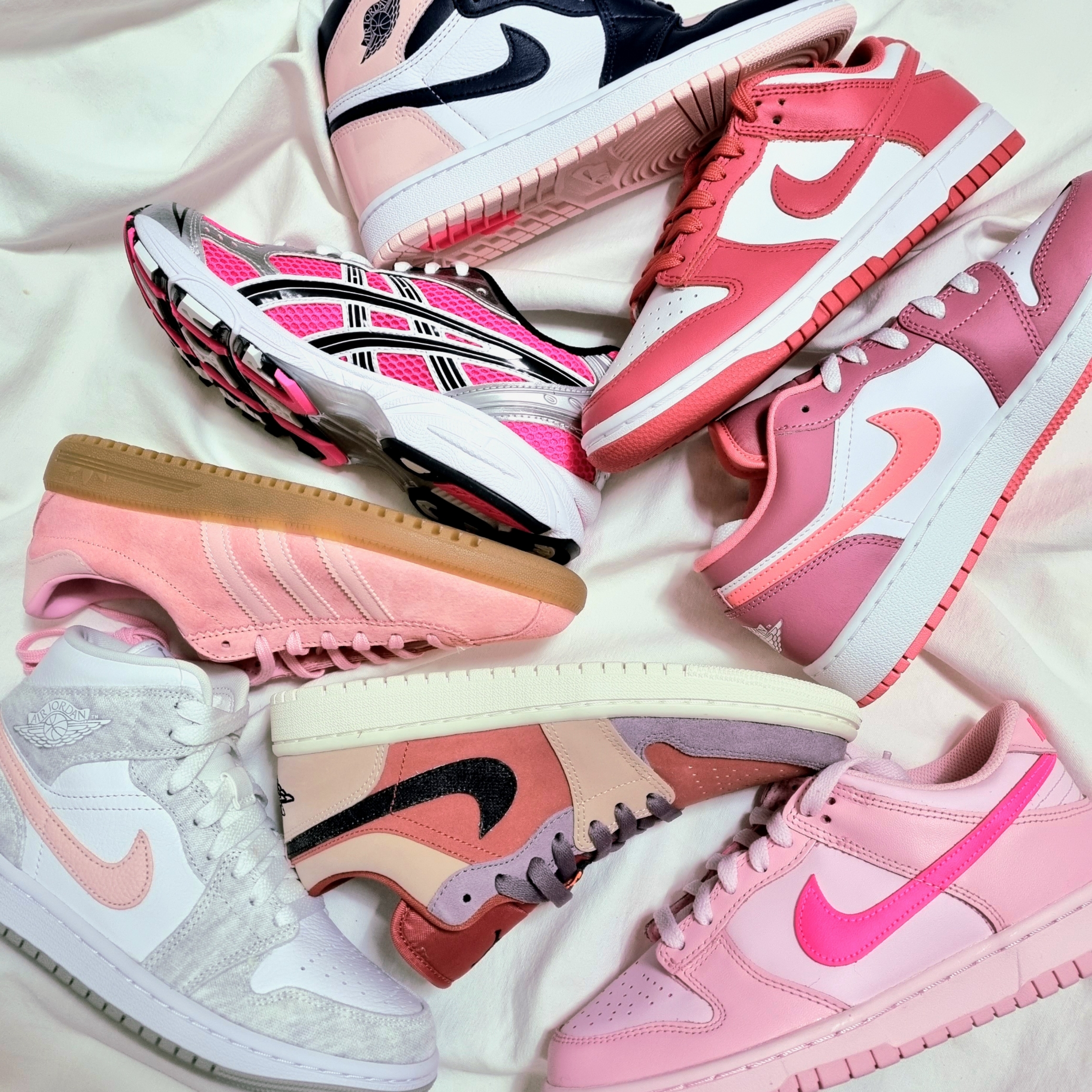 (W) Jordan 1 Low Canyon Rust, Adidas Bermuda Glow Pink 착용 스타일