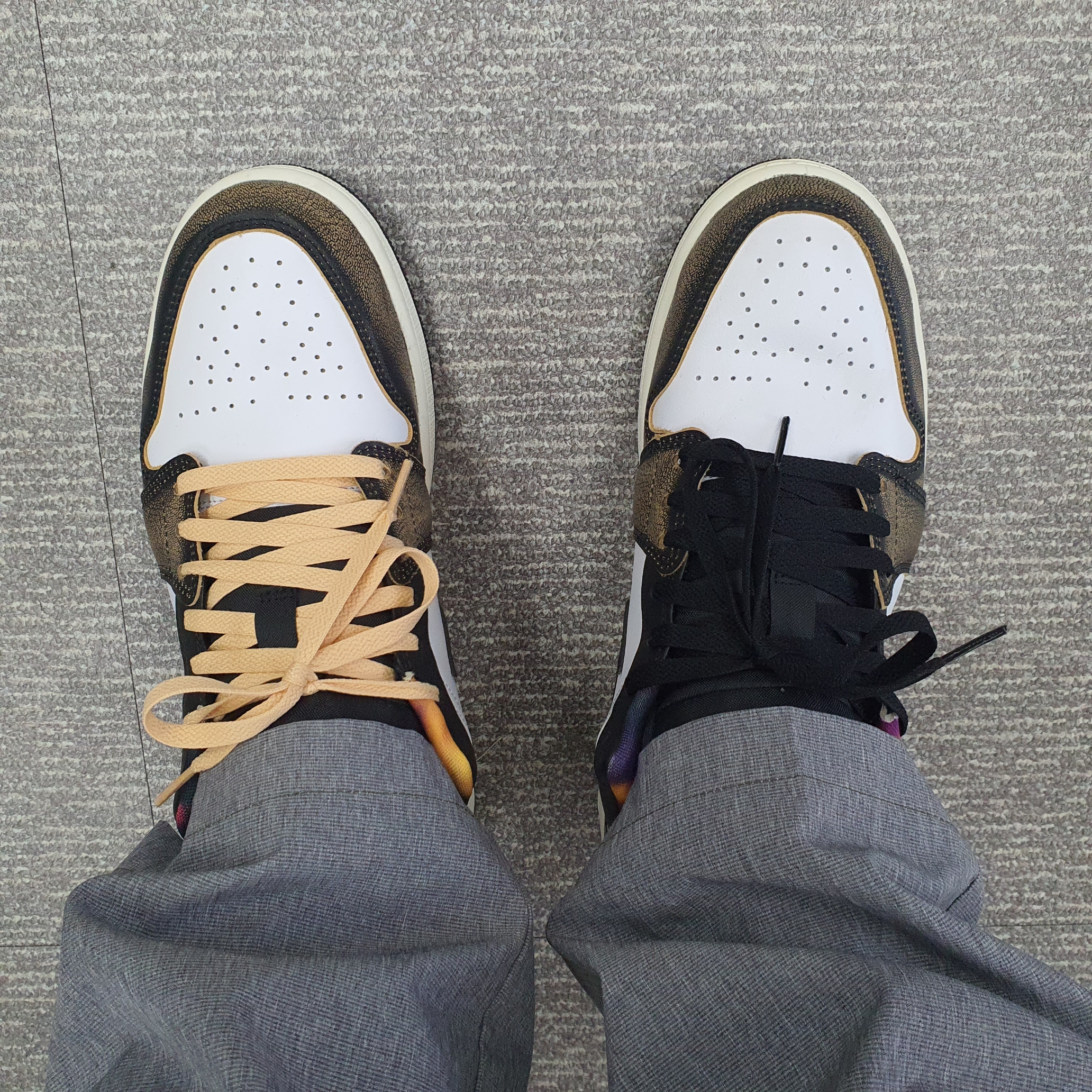 Jordan 1 Low SE Black White Onyx 착용 스타일