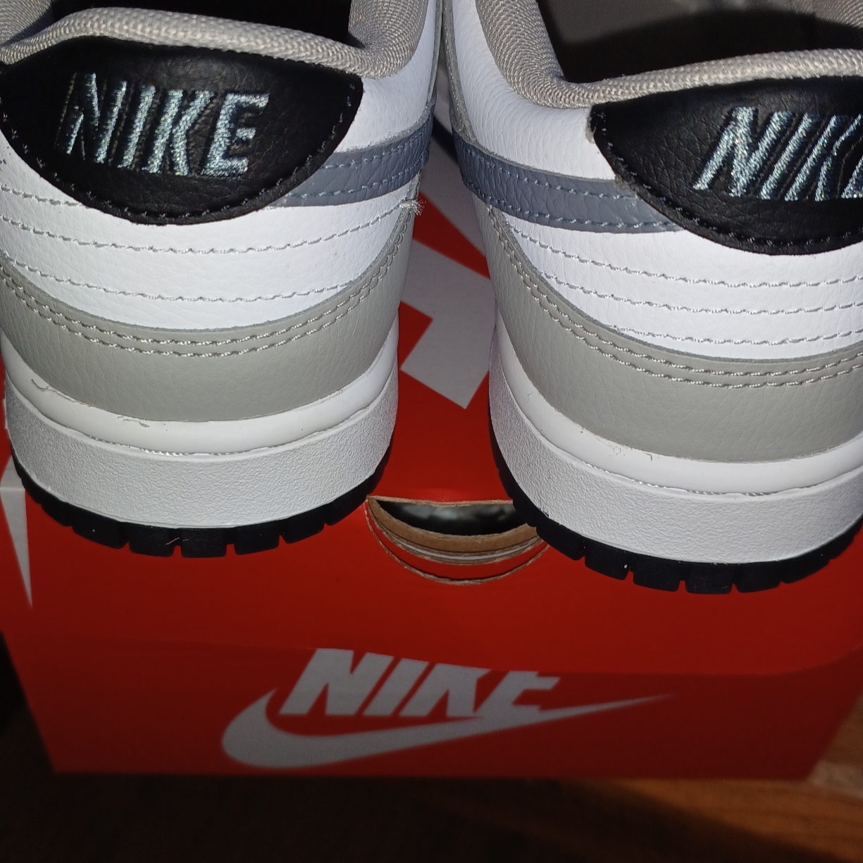 Nike Dunk Low Cool Grey White 착용 스타일 - 1
