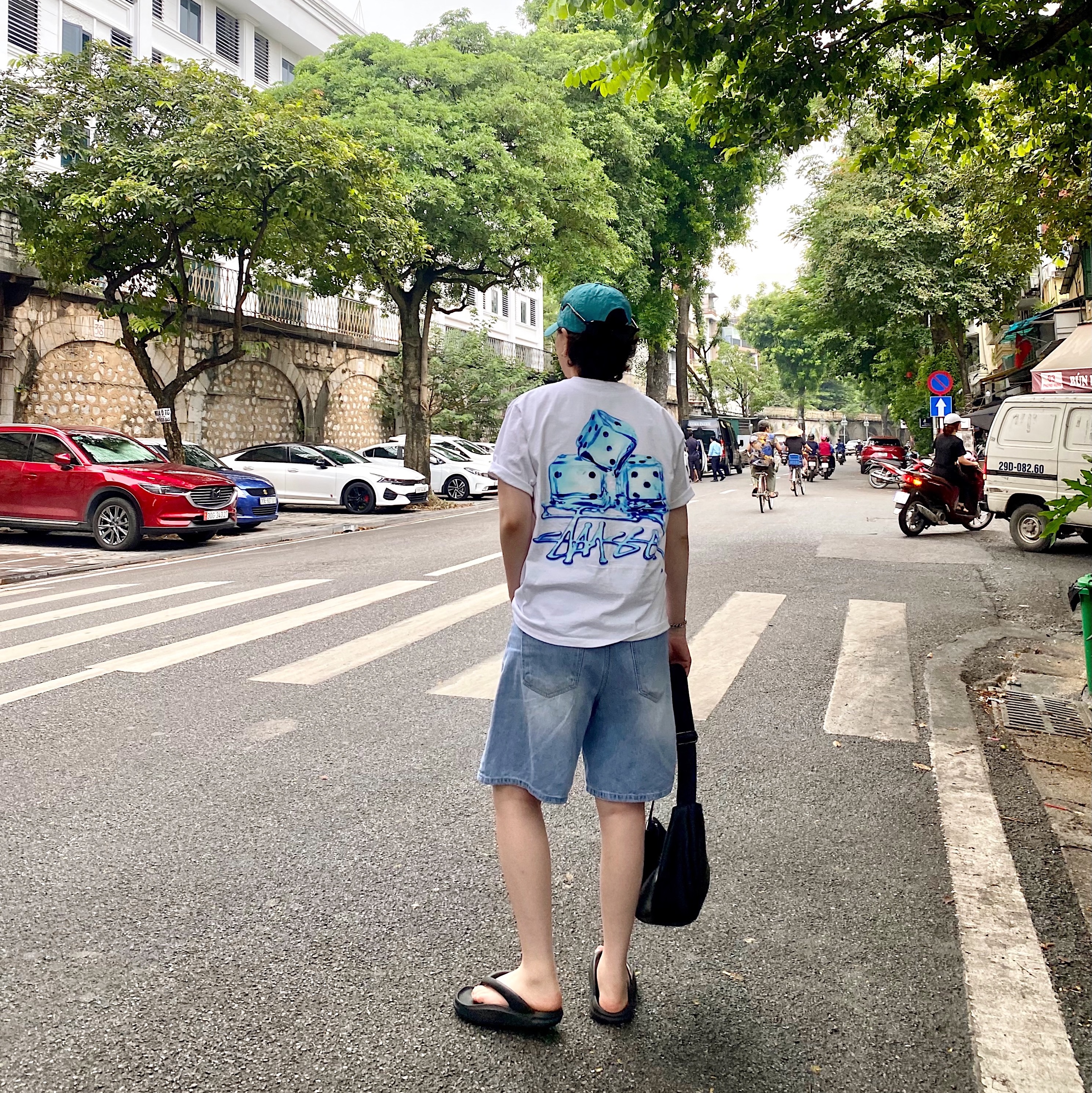 Stussy Melted T-Shirt White 착용 스타일 - 1