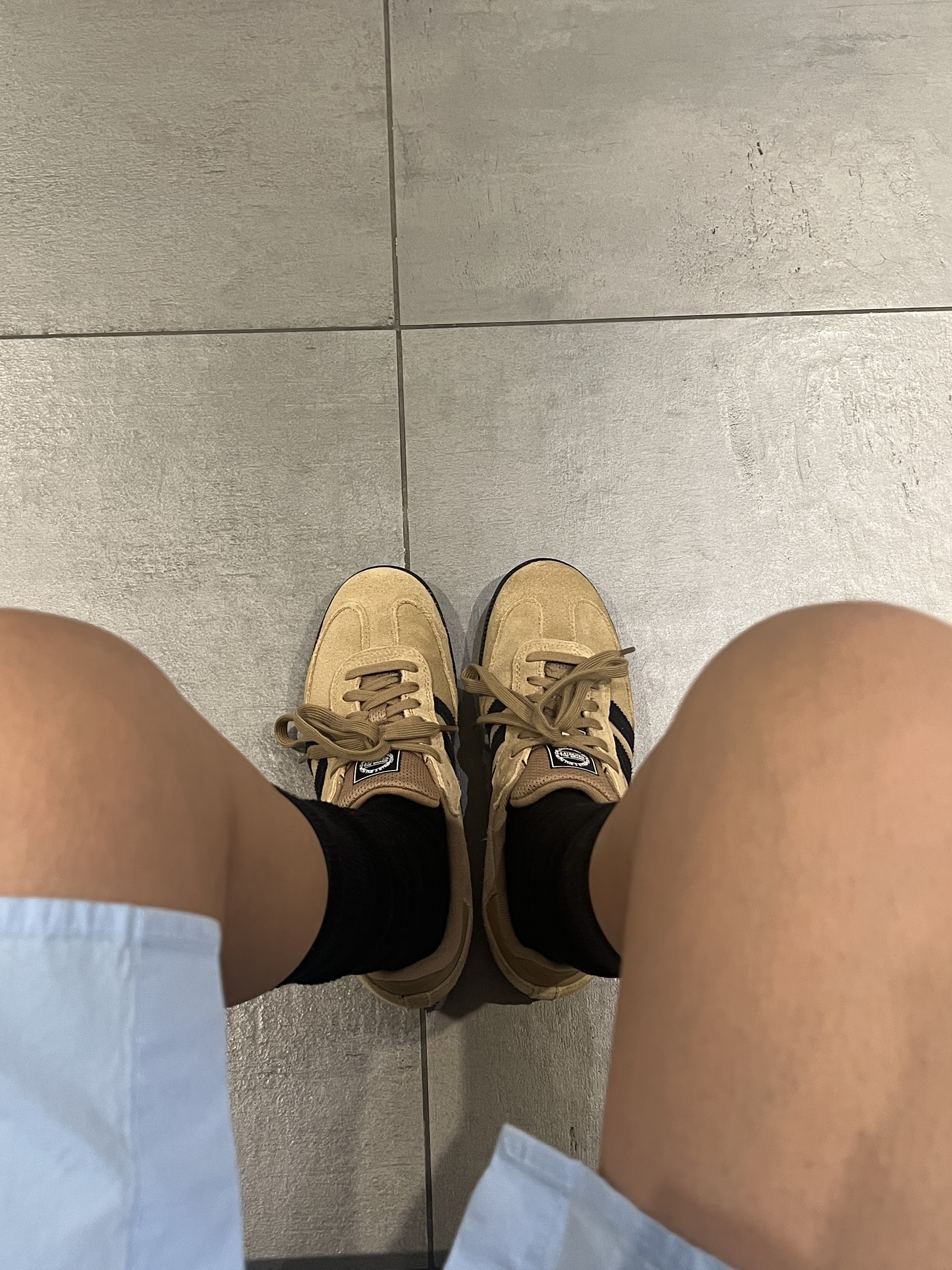 Adidas Samba ADV Cardboard 착용 스타일