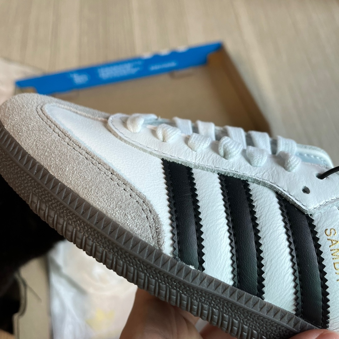 Adidas Samba OG Cloud White 착용 스타일 - 5