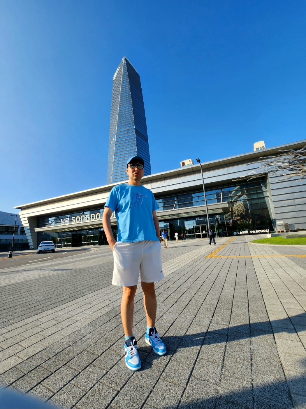 Jordan 1 Low Dark Powder Blue 착용 스타일