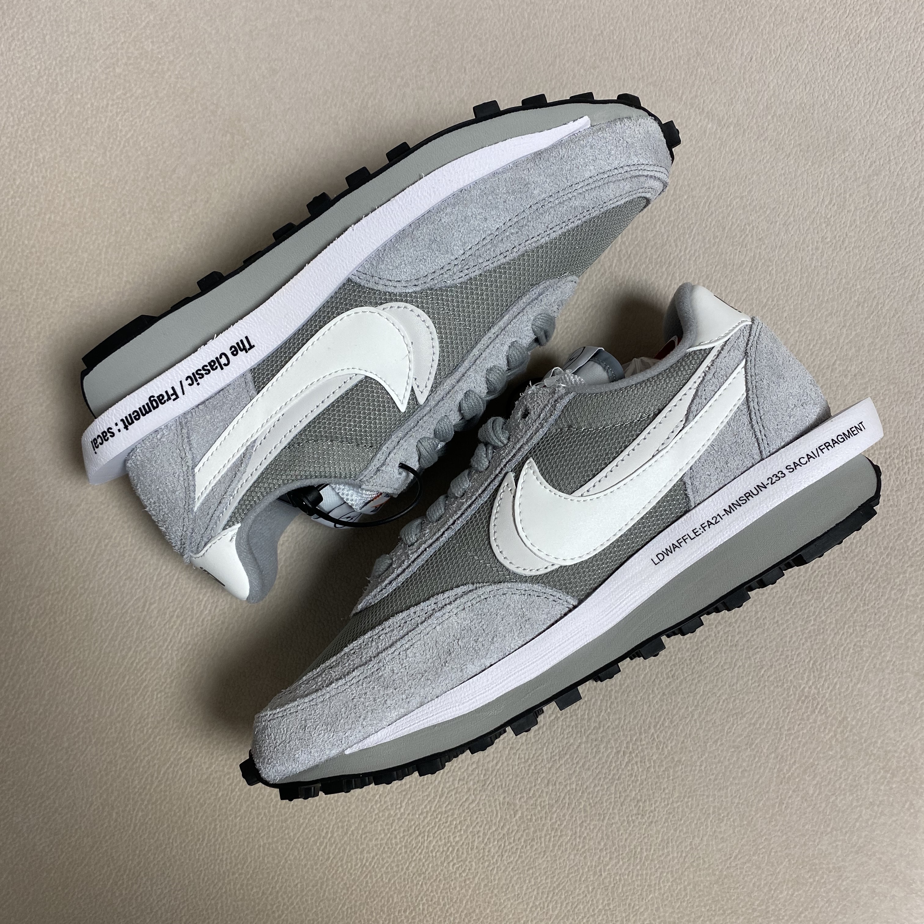 Nike x Sacai x Fragment LDWaffle Light Smoke Grey 착용 스타일