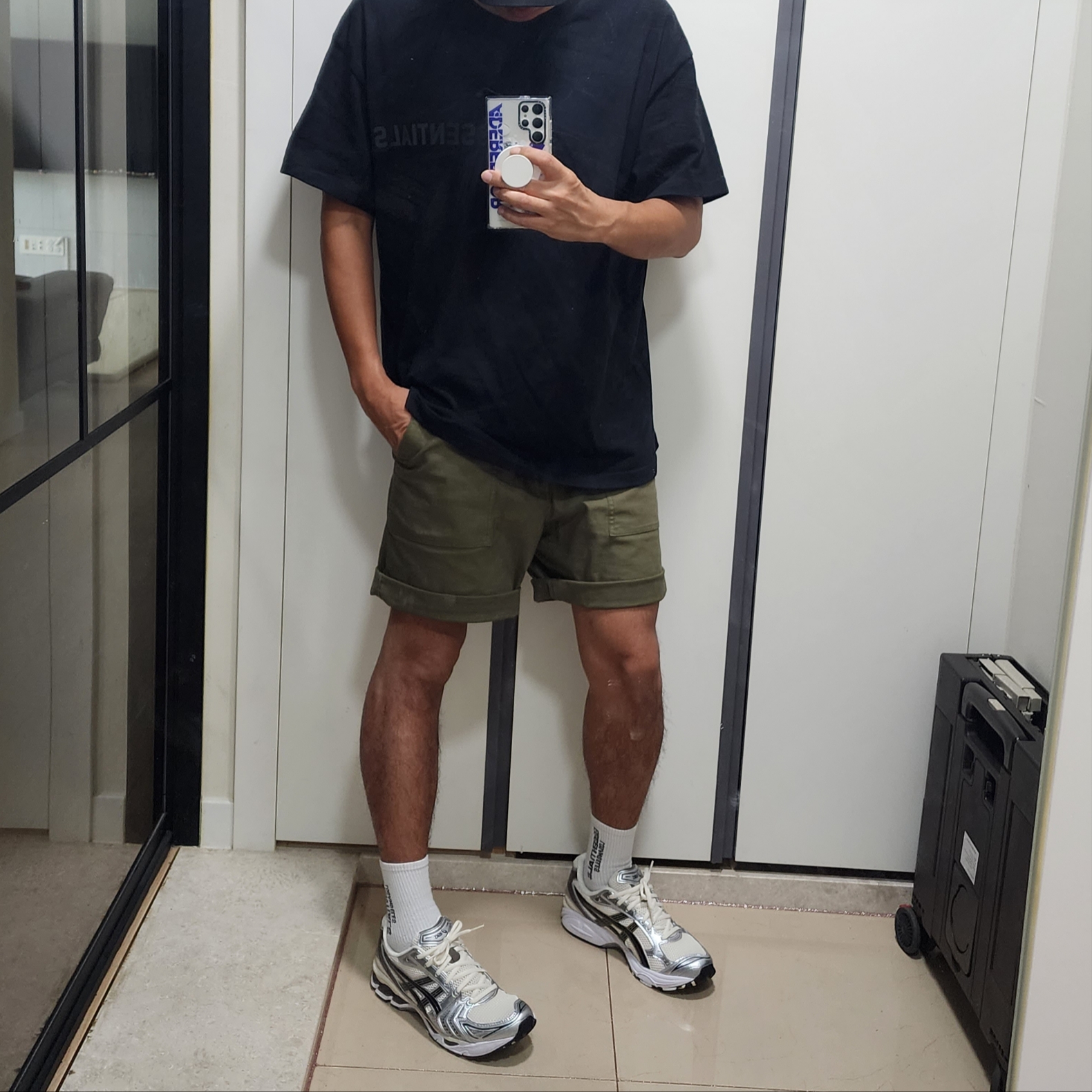 Asics Gel-Kayano 14 Cream Black 착용 스타일 - 3