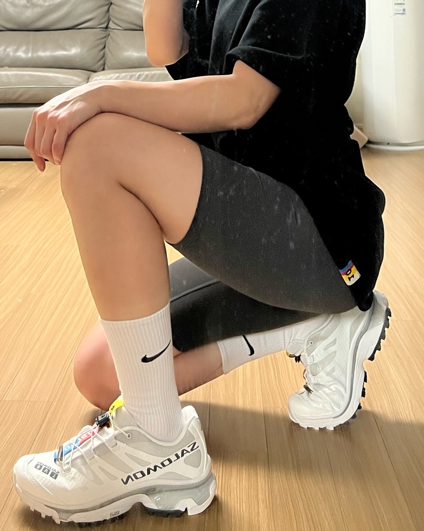 Salomon XT-4 White Lunar Rock, IAB Studio 10th Anniversary T-Shirts Pack White & Black (2 Pack) 착용 스타일 - 2