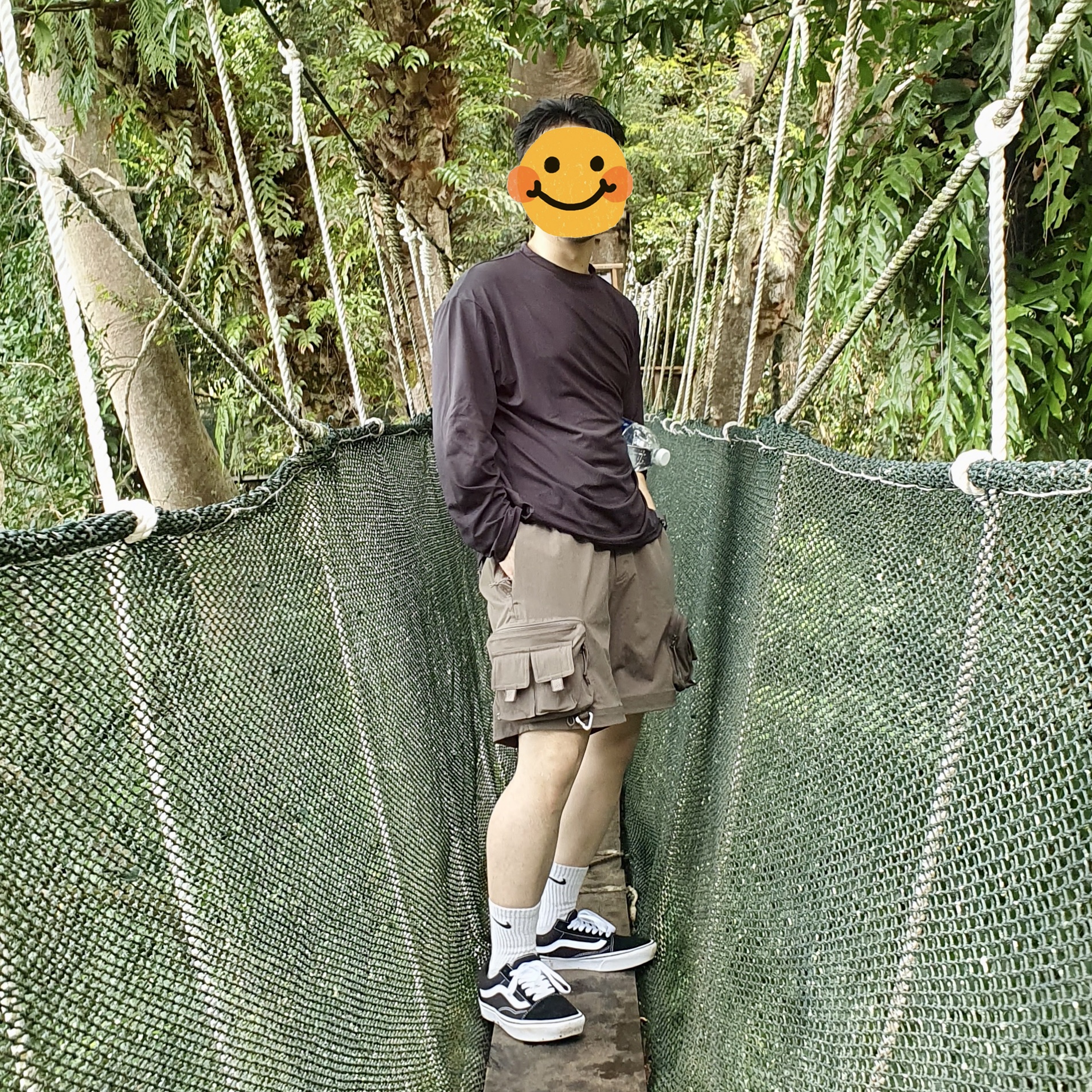 Nike ACG Cargo Shorts Ironstone - Asia, Vans ComfyCush Old Skool Black True white 착용 스타일
