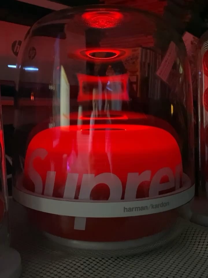 Supreme x Harman Kardon Soundsticks White (Korean Ver.) - 23FW 착용 스타일
