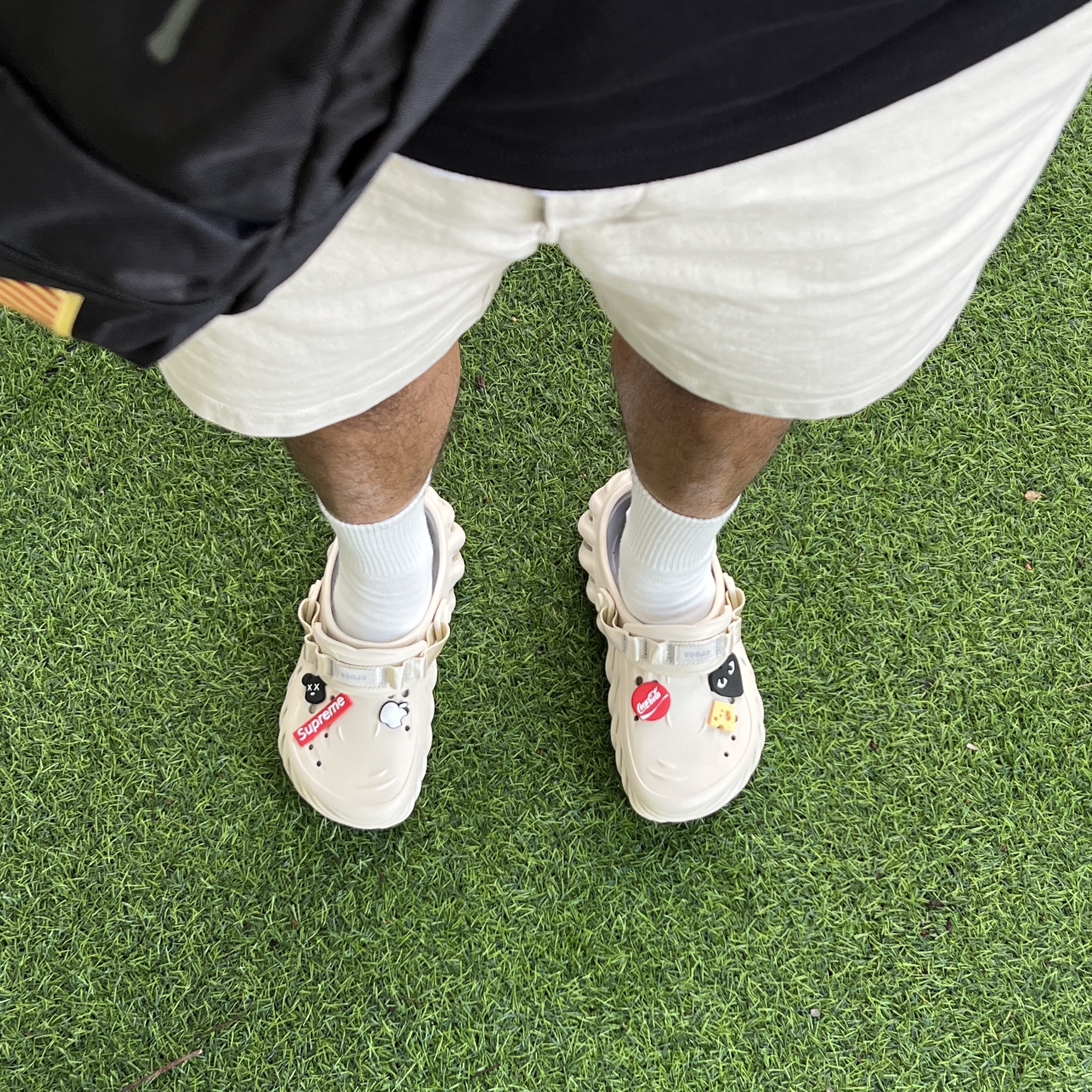 Crocs Echo Clog Stucco 착용 스타일