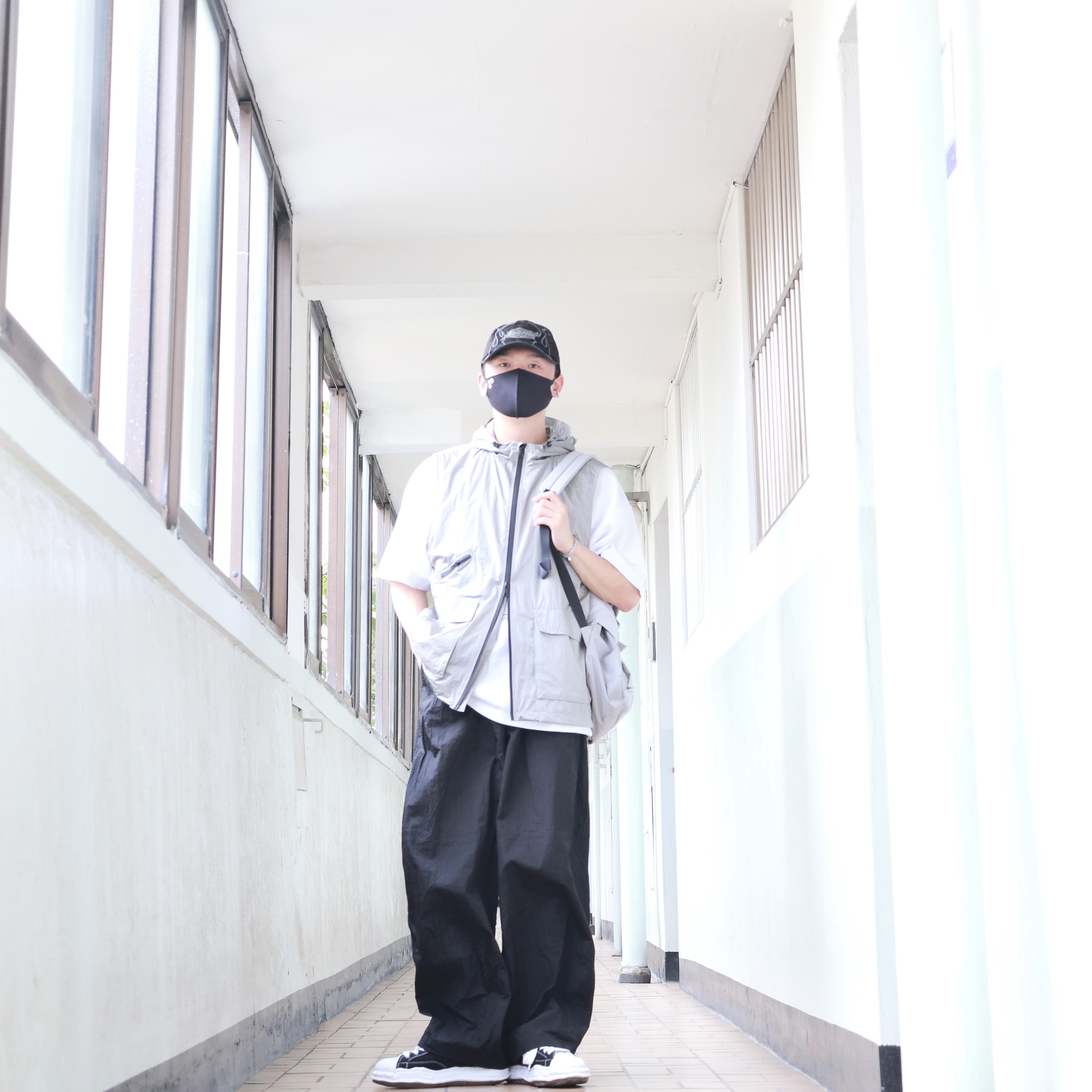 Maison Mihara Yasuhiro Blakey OG Sole Canvas Low-top Sneakers Black White 착용 스타일