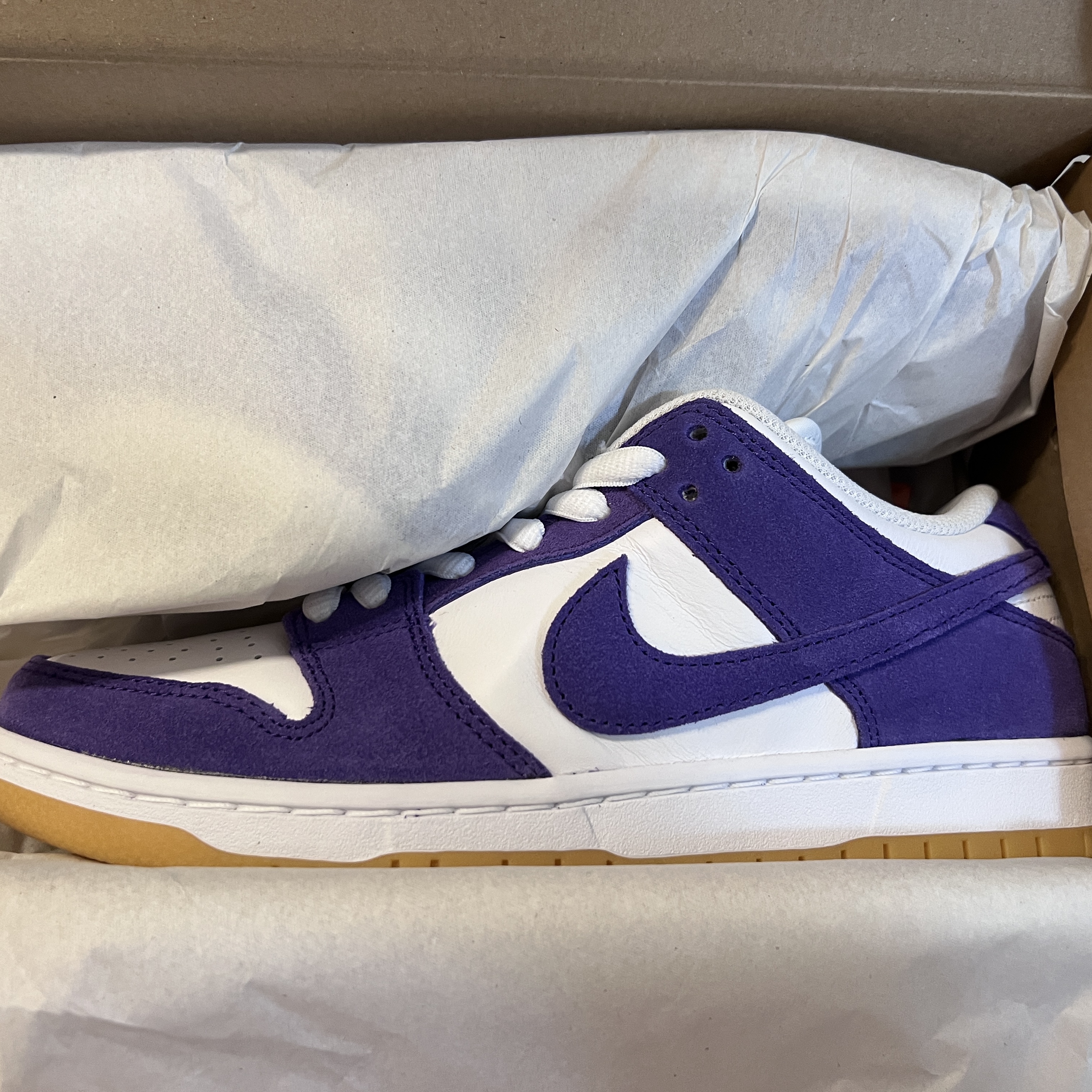 Nike Dunk Low Pro SB Court Purple 착용 스타일