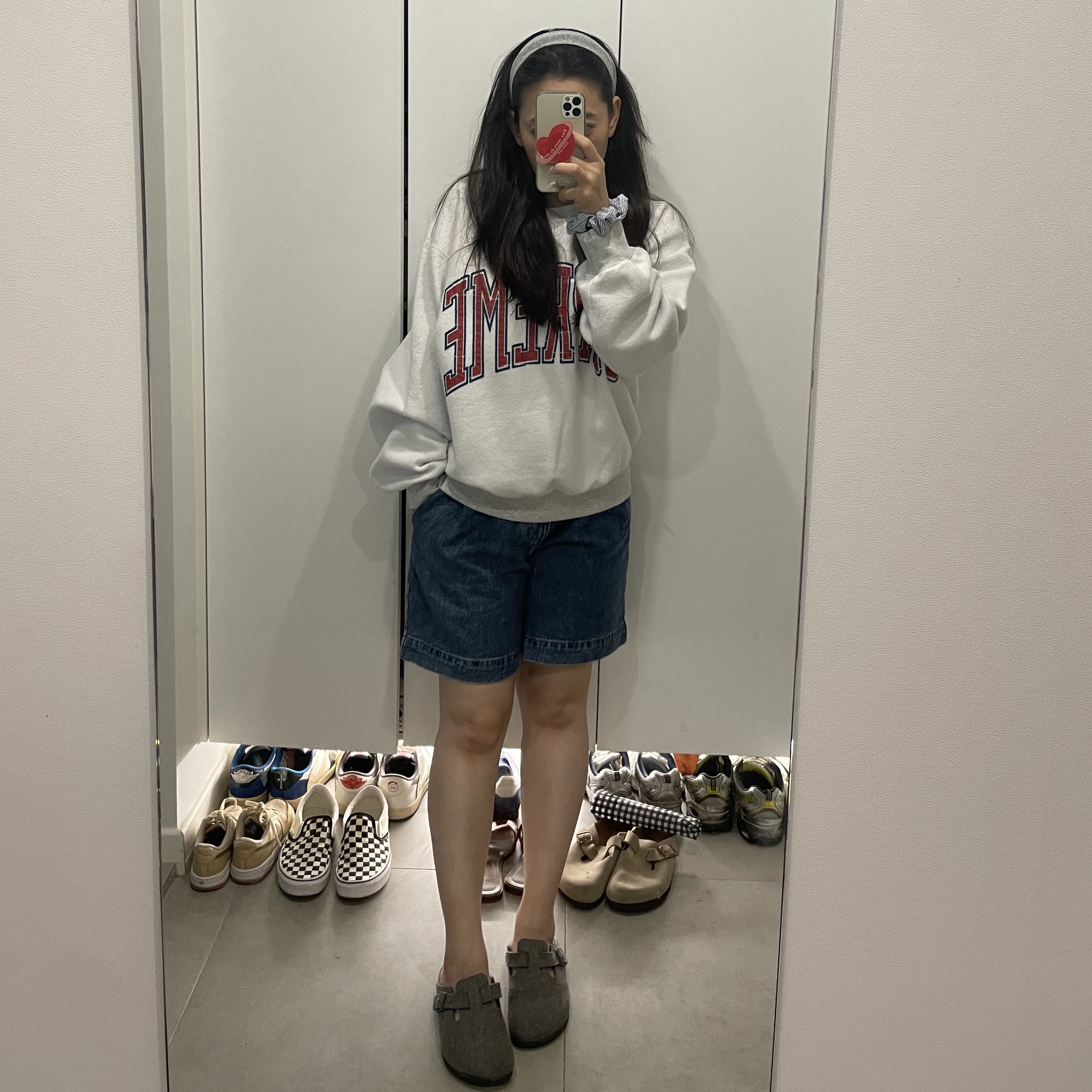 Supreme Inside Out Crewneck Ash Grey - 23FW, Birkenstock Boston Wool Felt Cacao - Regular 착용 스타일 - 2