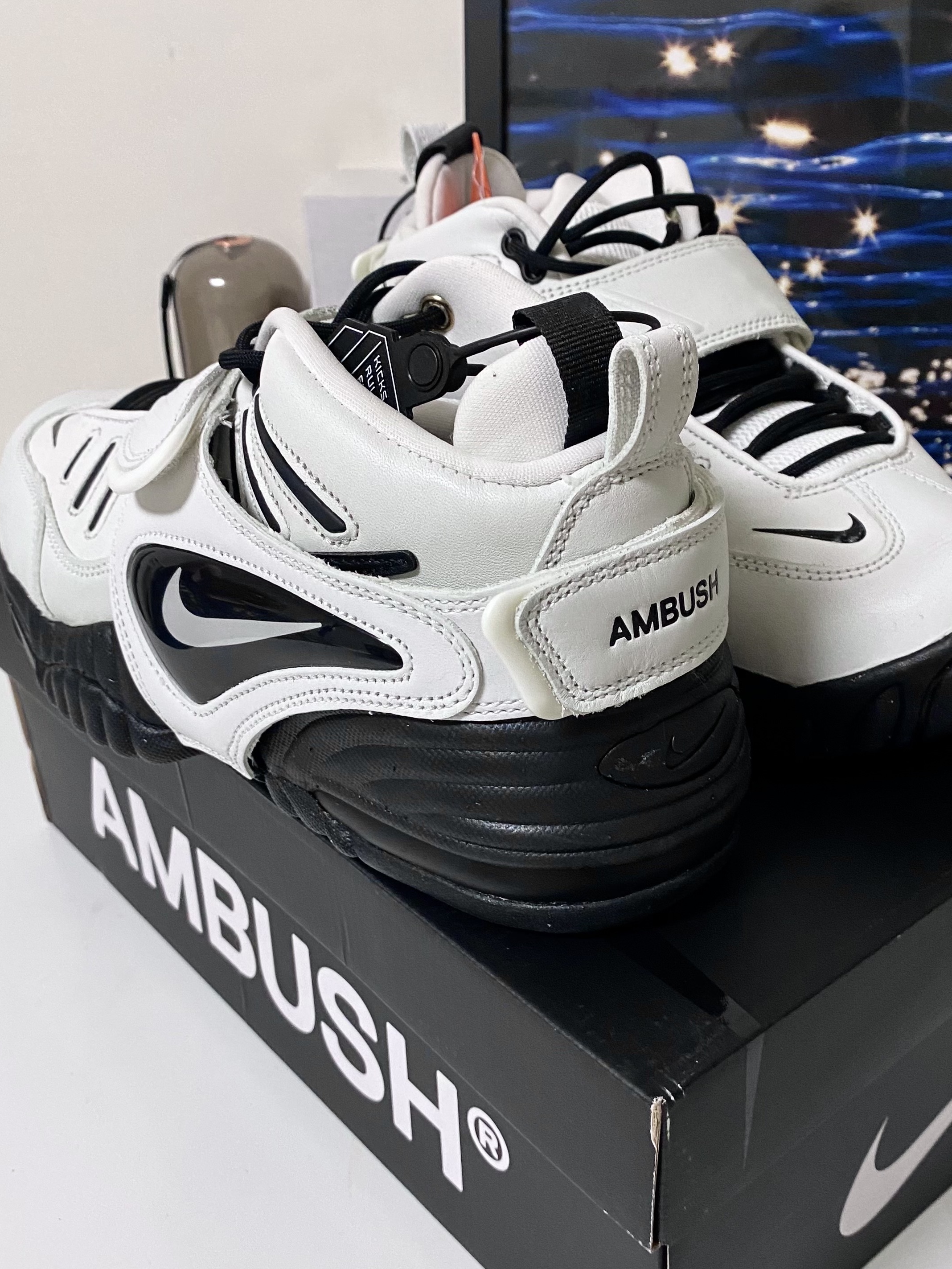 Nike x Ambush Air Adjust Force SP Summit White and Black 착용 스타일 - 2