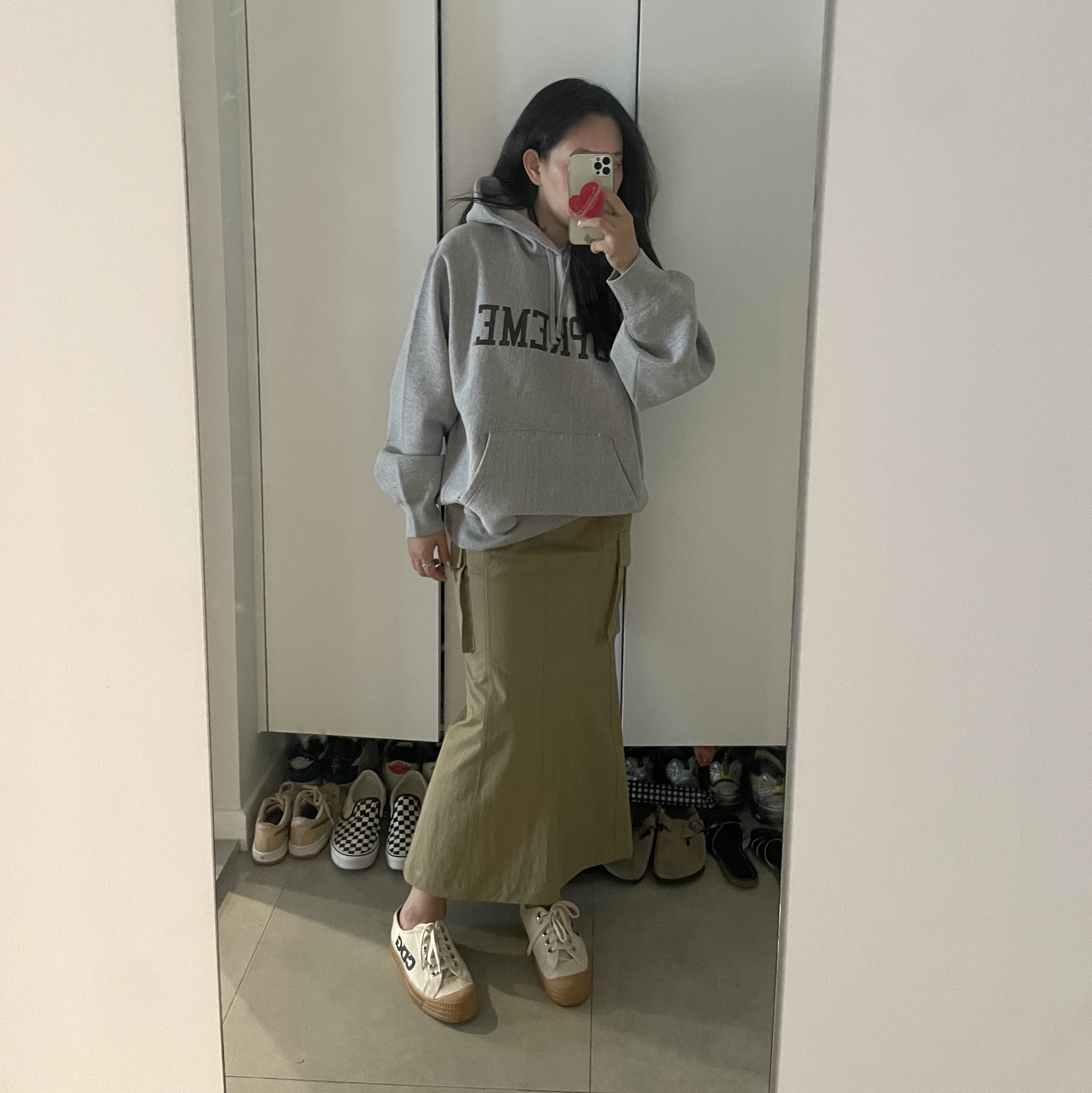 Supreme Varsity Hooded Sweatshirt Heather Grey - 23FW 착용 스타일 - 3