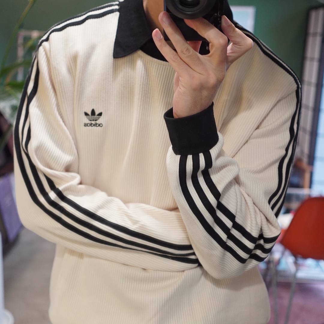 Adidas Adicolor Classics Waffle Polo Shirt Wonder White - US Sizing 착용 스타일 - 2