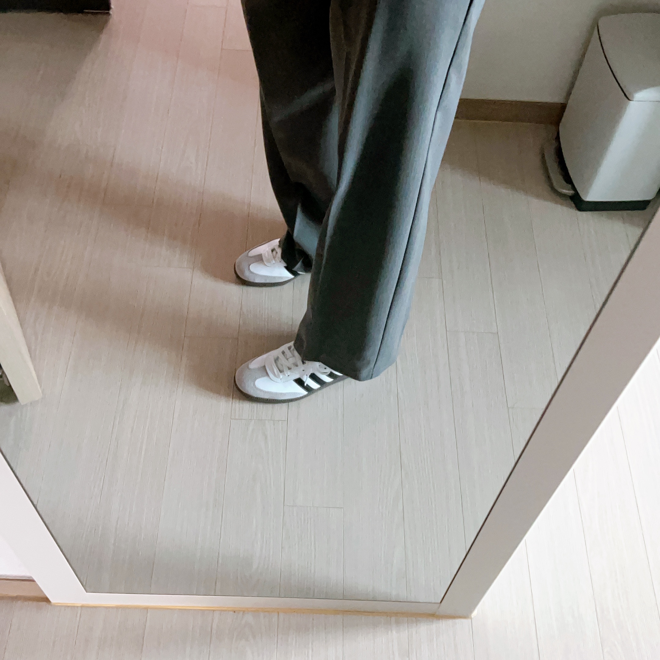 Adidas Samba OG Cloud White 착용 스타일 - 4