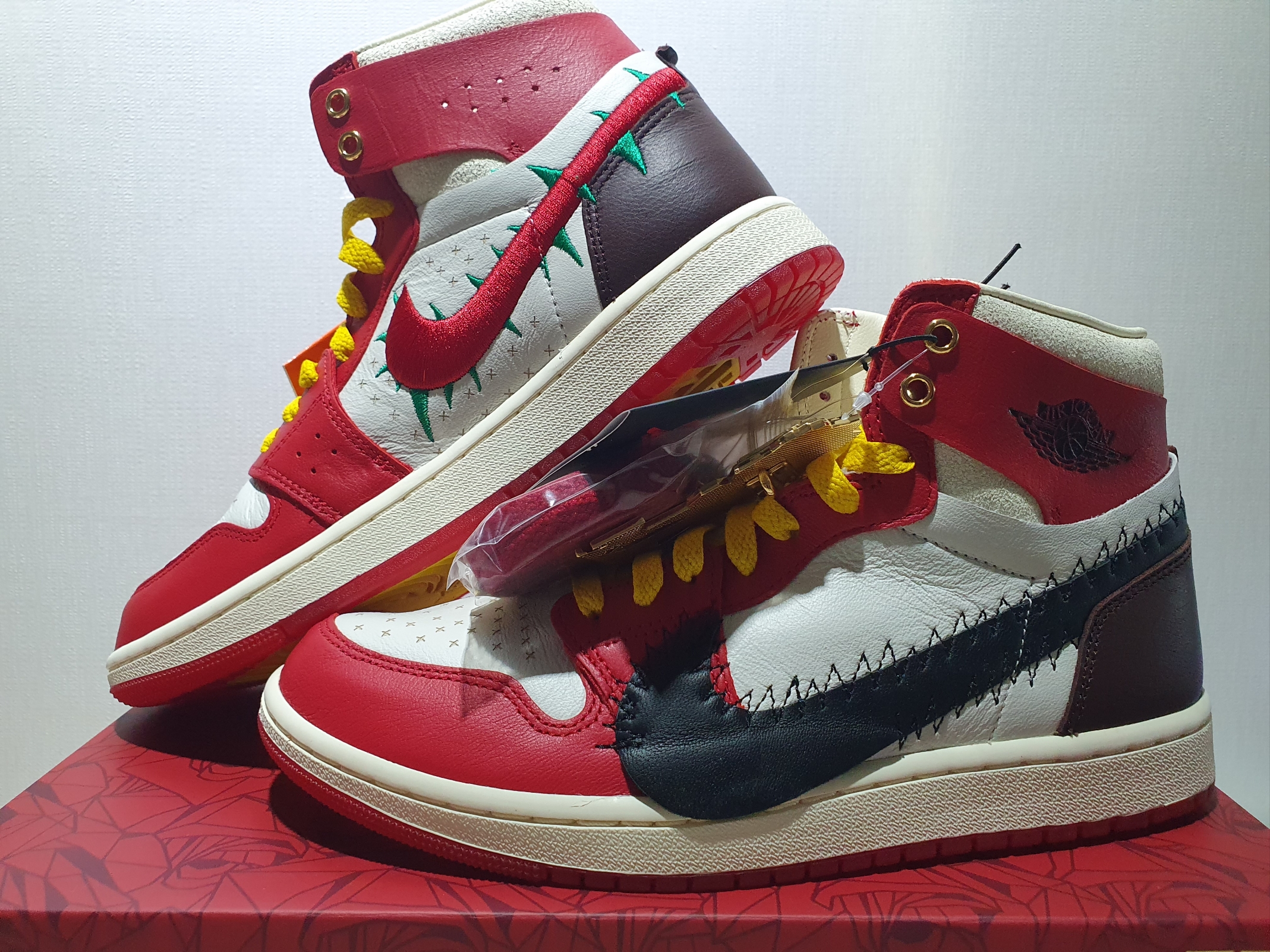 (W) Jordan 1 x Teyana Taylor Zoom CMFT 2 Gym Red 착용 스타일 - 2