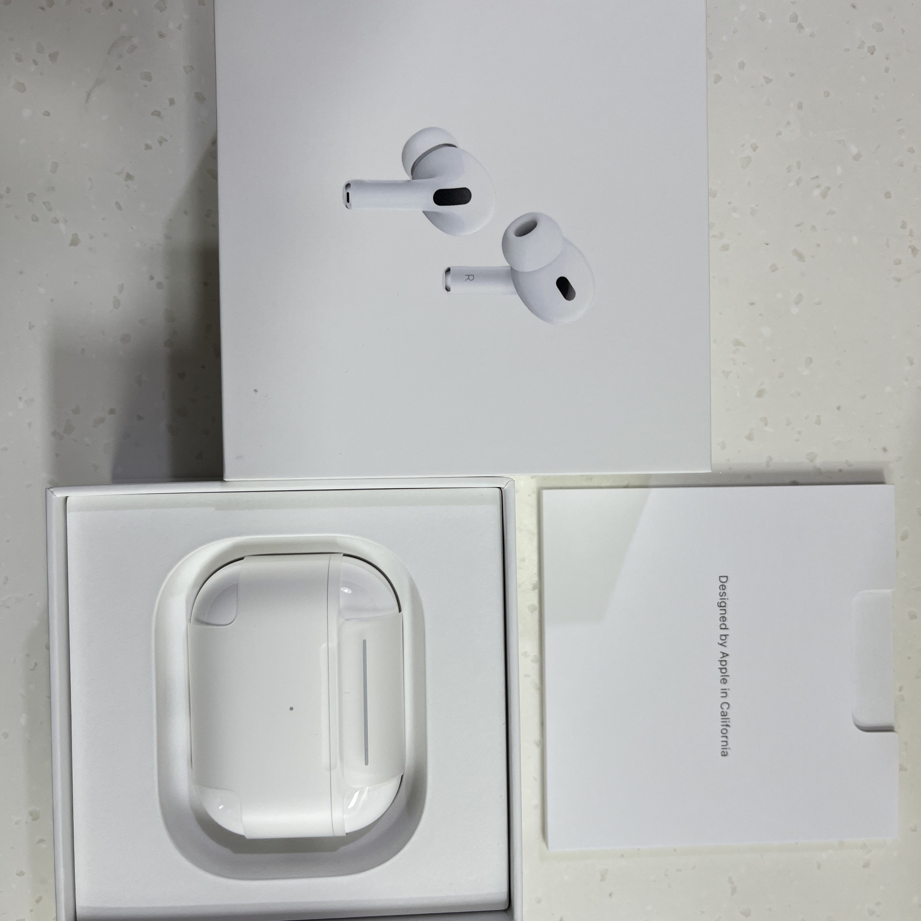 Apple AirPods Pro 2nd Gen (Korean Ver.) 착용 스타일 - 3