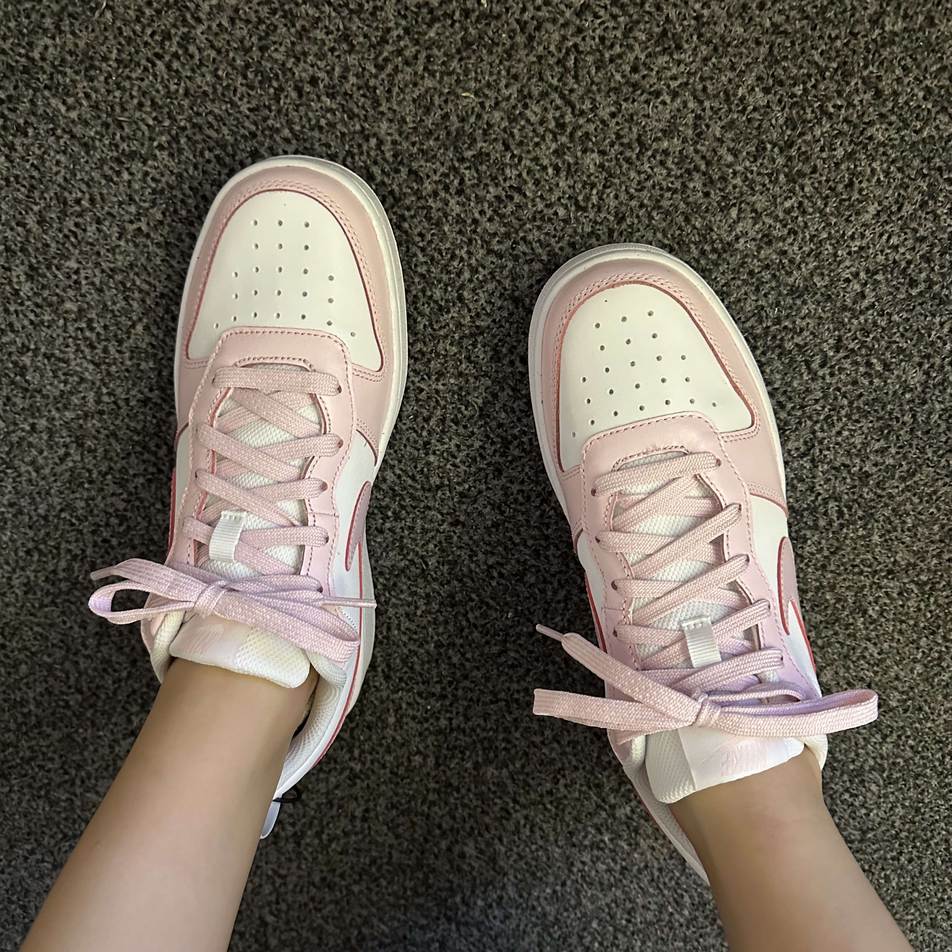 (GS) Nike Court Borough 2 SE White Pink Foam 착용 스타일 - 1