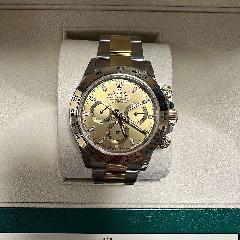 Rolex Cosmograph Daytona 40mm 116503 Champagne Oyster 착용 스타일
