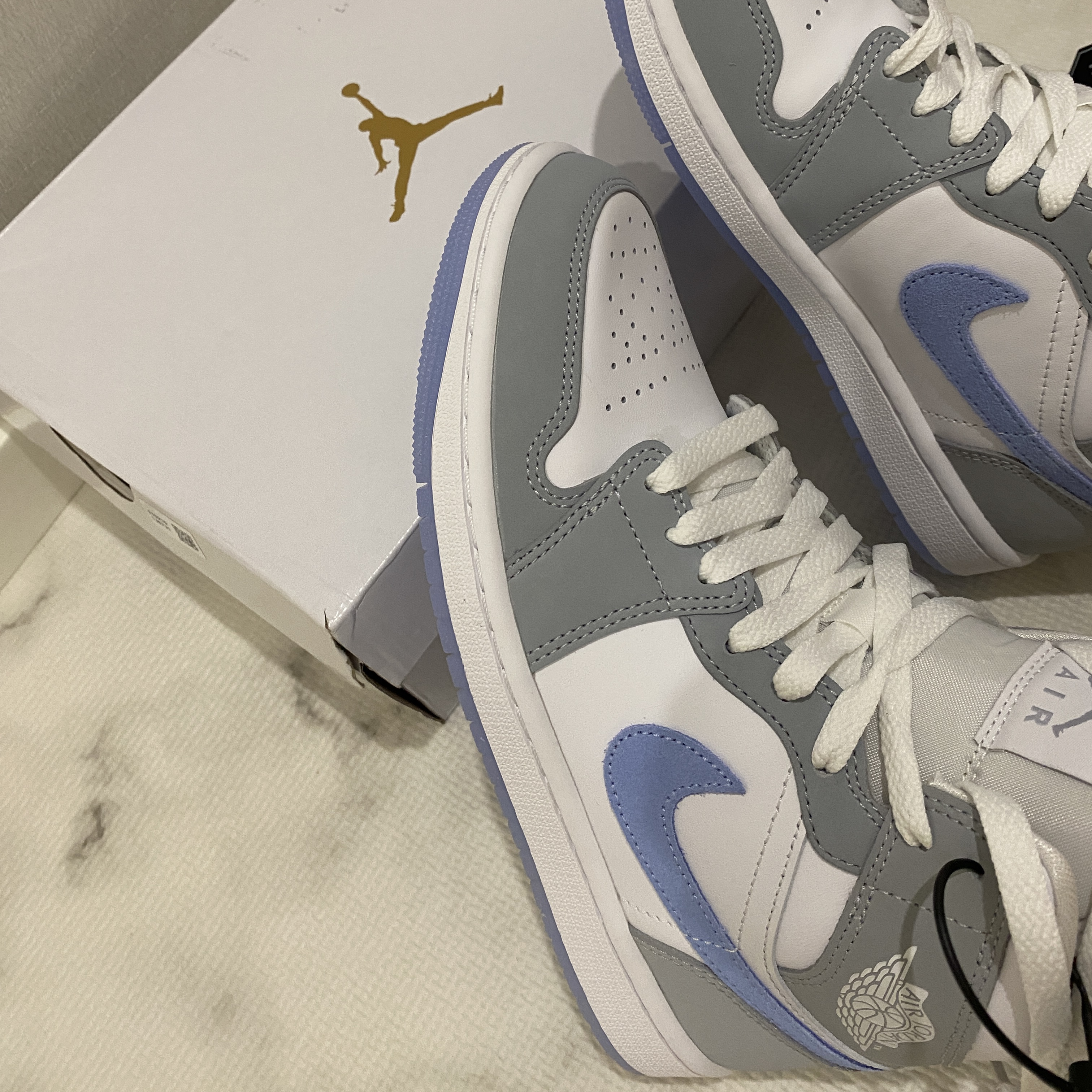 (W) Jordan 1 Mid Wolf Grey 착용 스타일 - 4