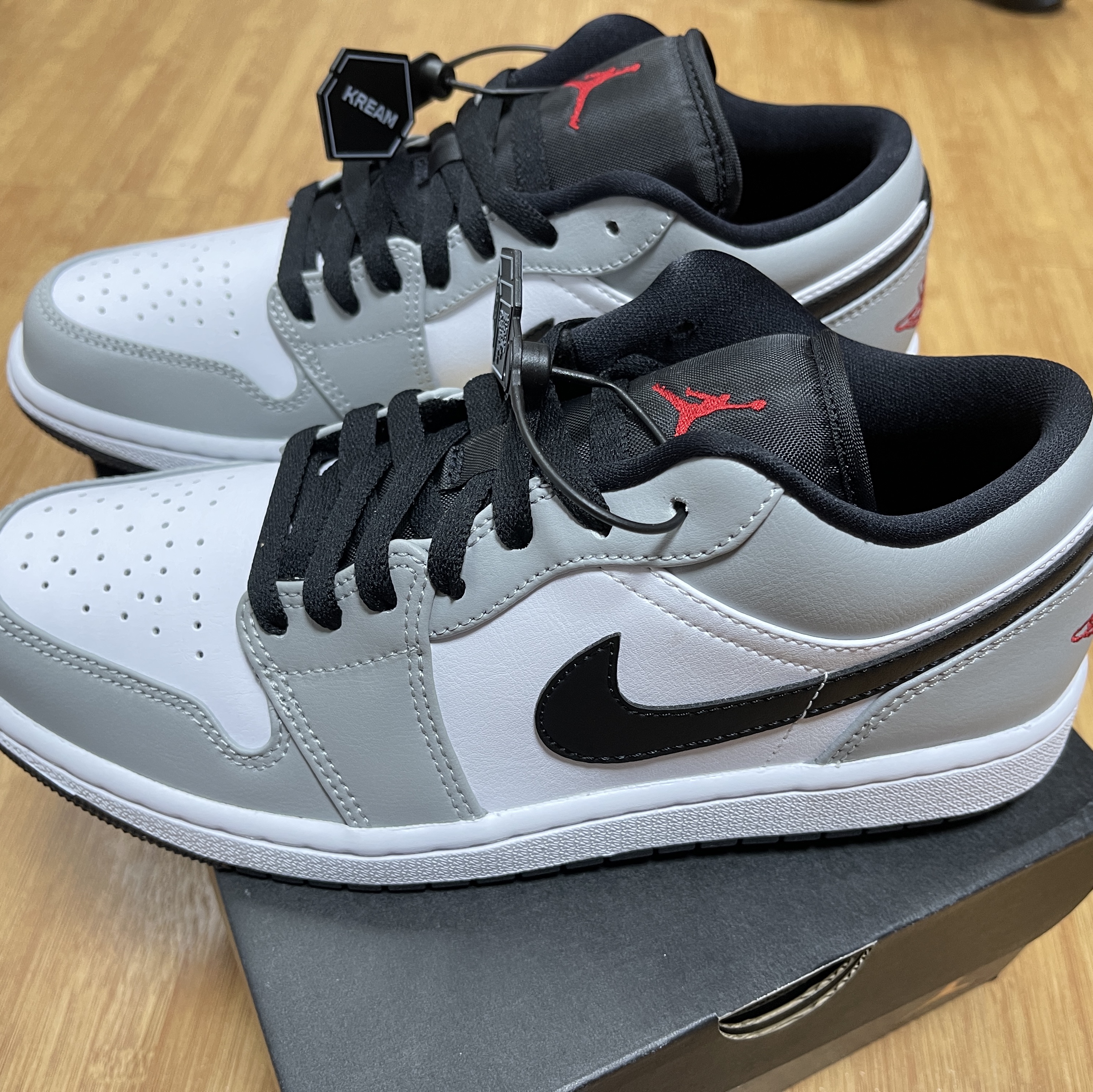 Jordan 1 Low Light Smoke Grey 착용 스타일 - 1