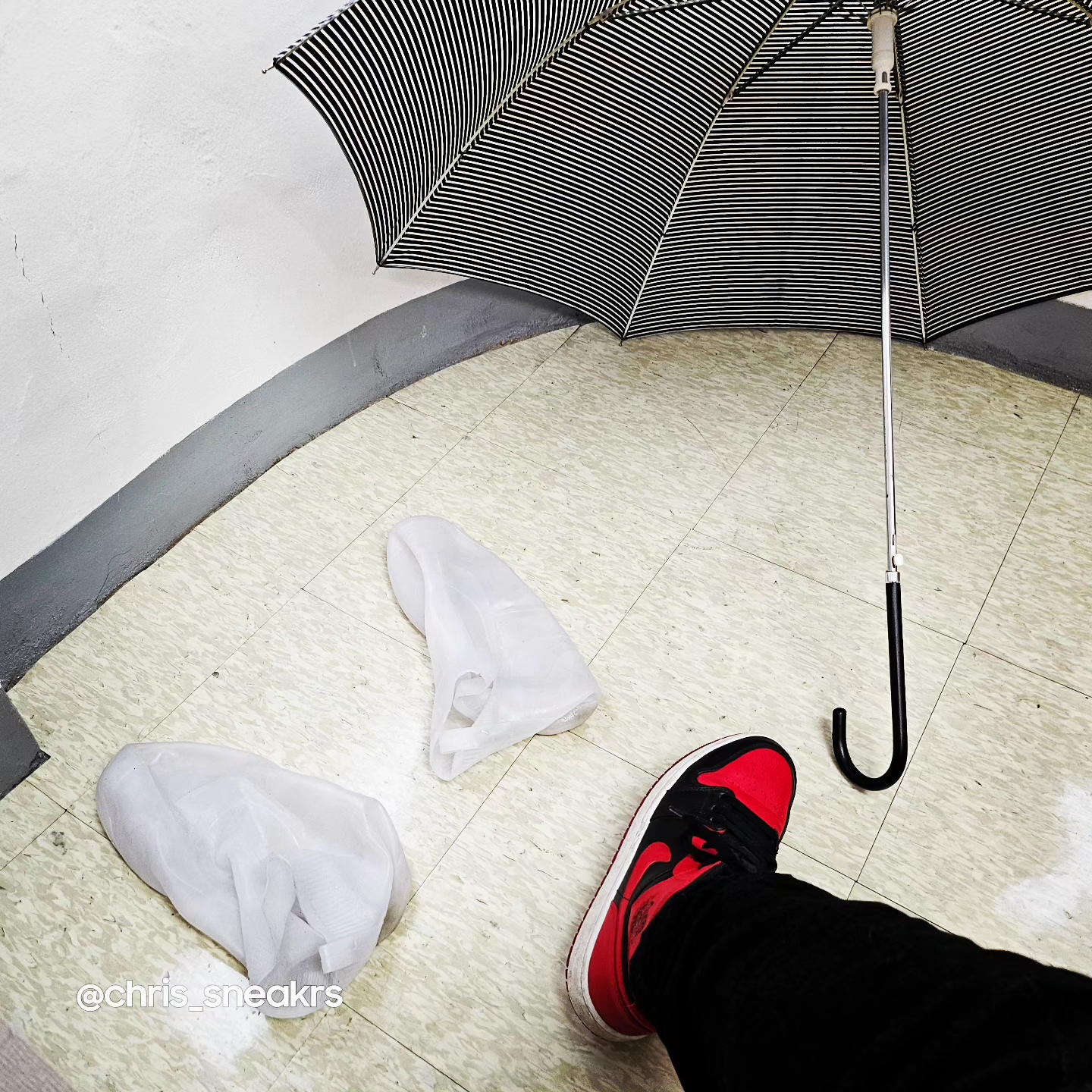 Jordan 1 Mid Bred Banned 2020 착용 스타일 - 2