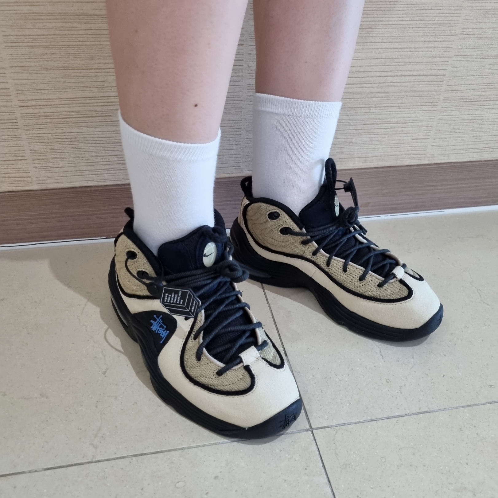 Nike x Stussy Air Penny II Rattan and Limestone 착용 스타일