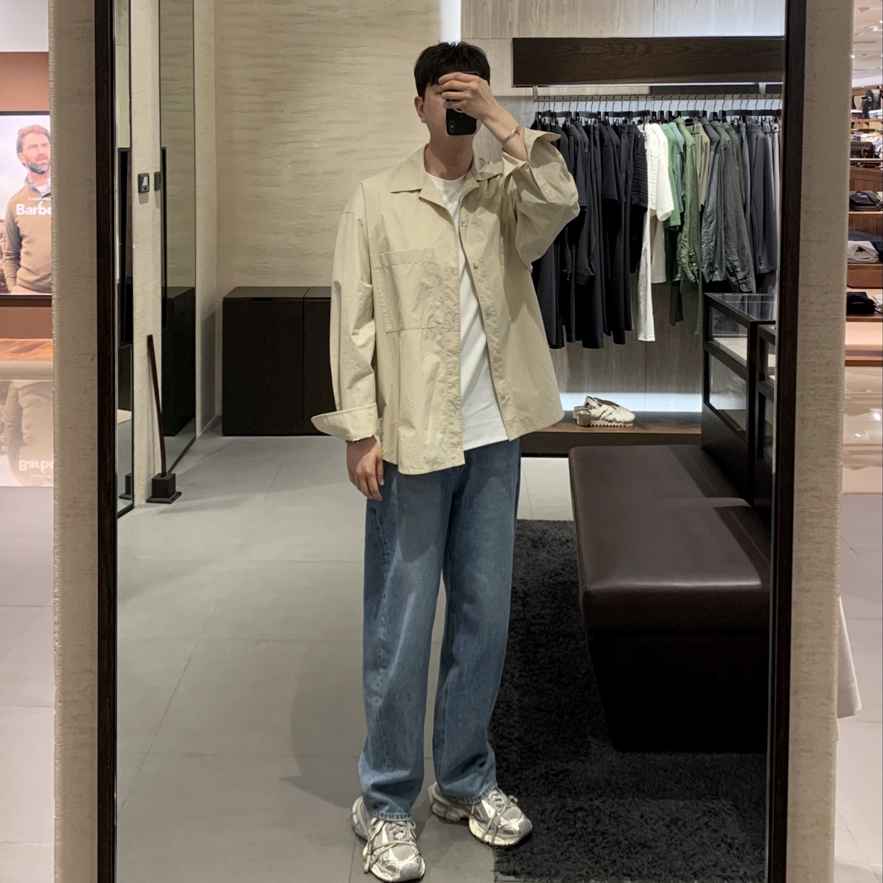 Balenciaga 3XL Sneakers Light Beige 착용 스타일