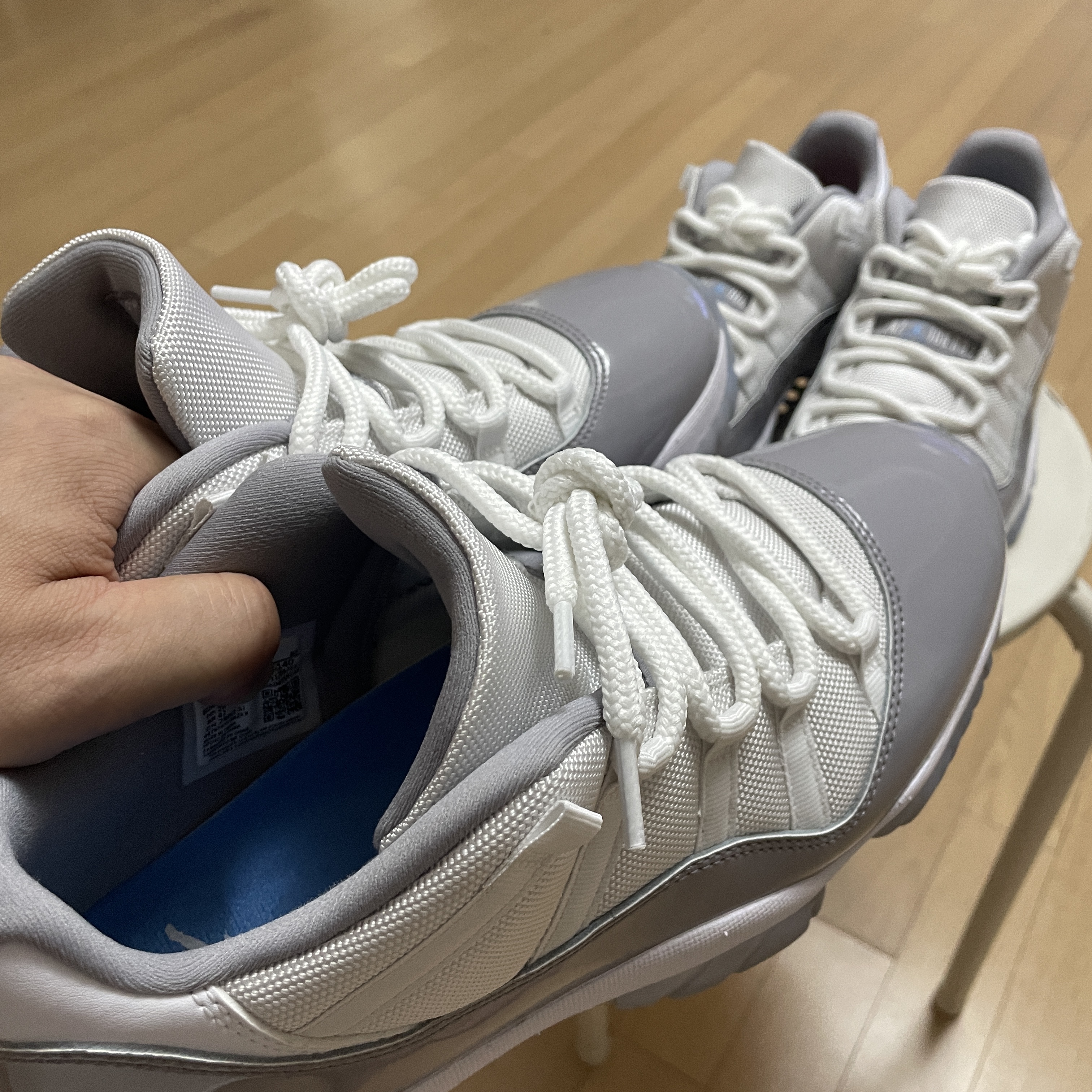Jordan 11 Retro Low Cement Grey 착용 스타일