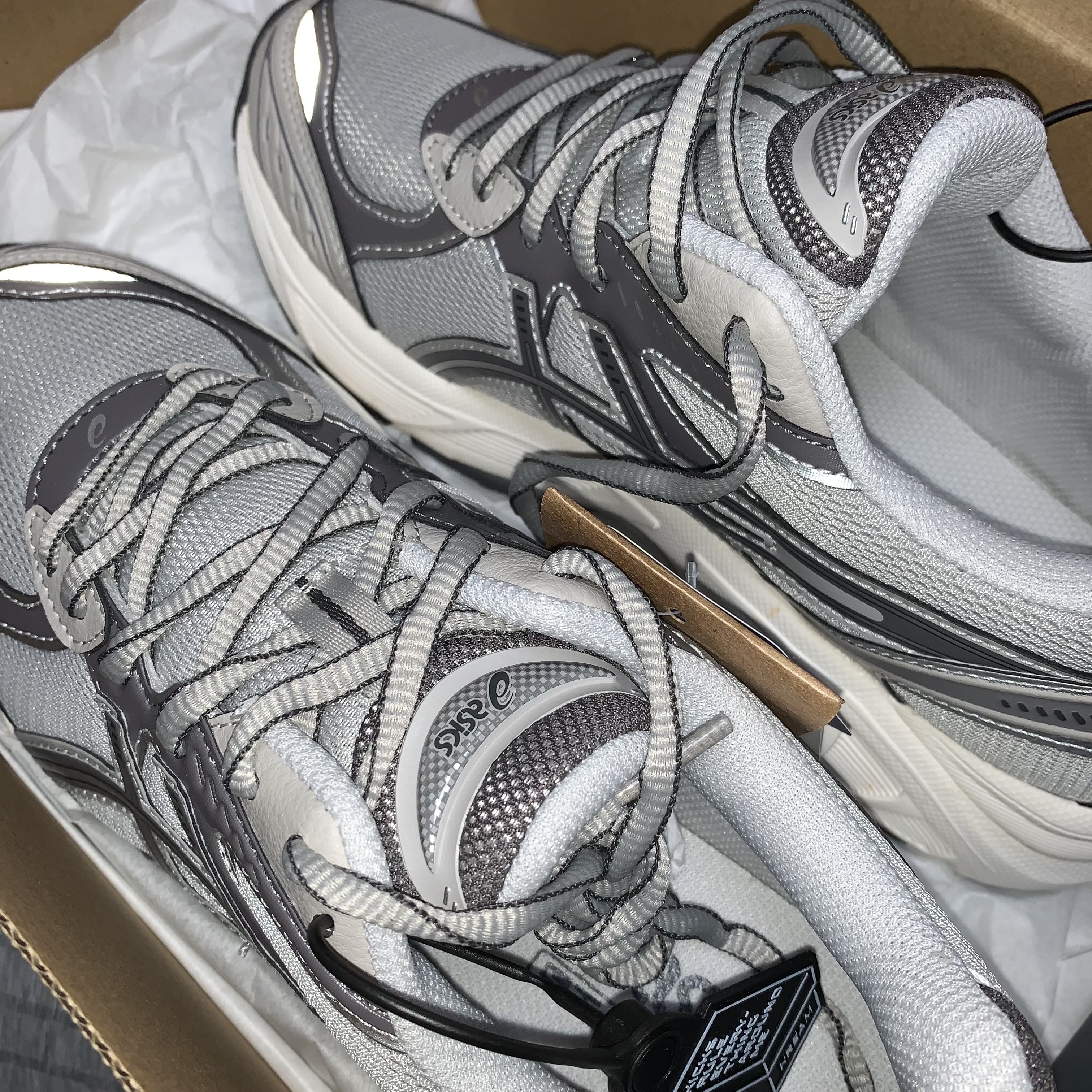 Asics GT-2160 Oyster Grey Carbon 착용 스타일