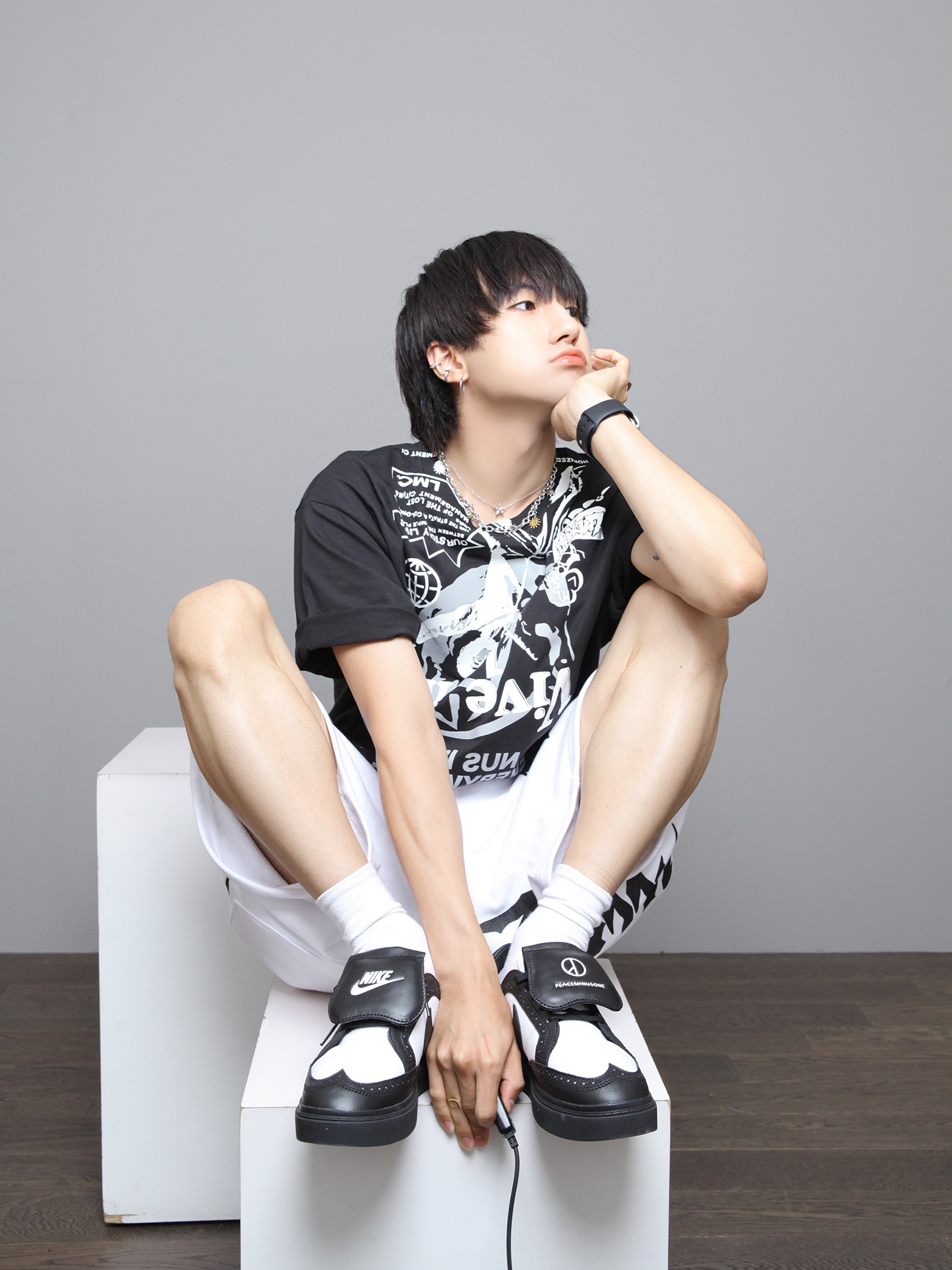 Nike x Peaceminusone Kwondo1 Black and White 착용 스타일 - 1
