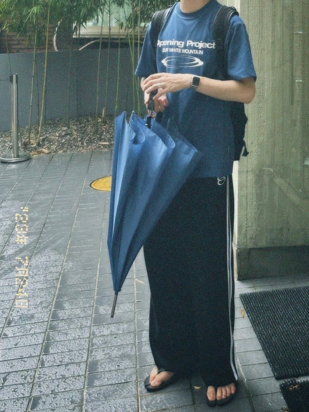 Opening Project Identity T-Shirt Blue 착용 스타일