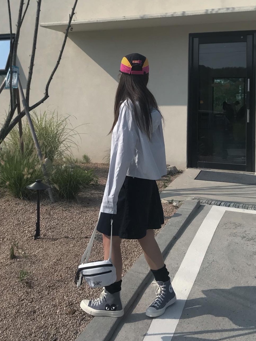 Converse x Play Comme des Garcons Chuck 70 Hi Steel Gray, Arc'teryx Mantis 1 Waistpack Orca 착용 스타일