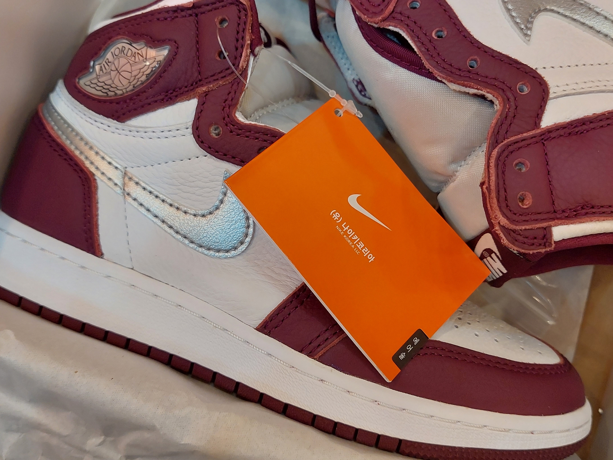 (GS) Jordan 1 Retro High OG Bordeaux 착용 스타일