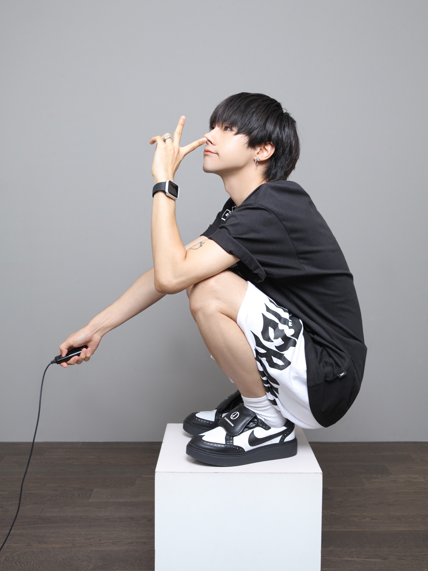 Nike x Peaceminusone Kwondo1 Black and White 착용 스타일 - 2