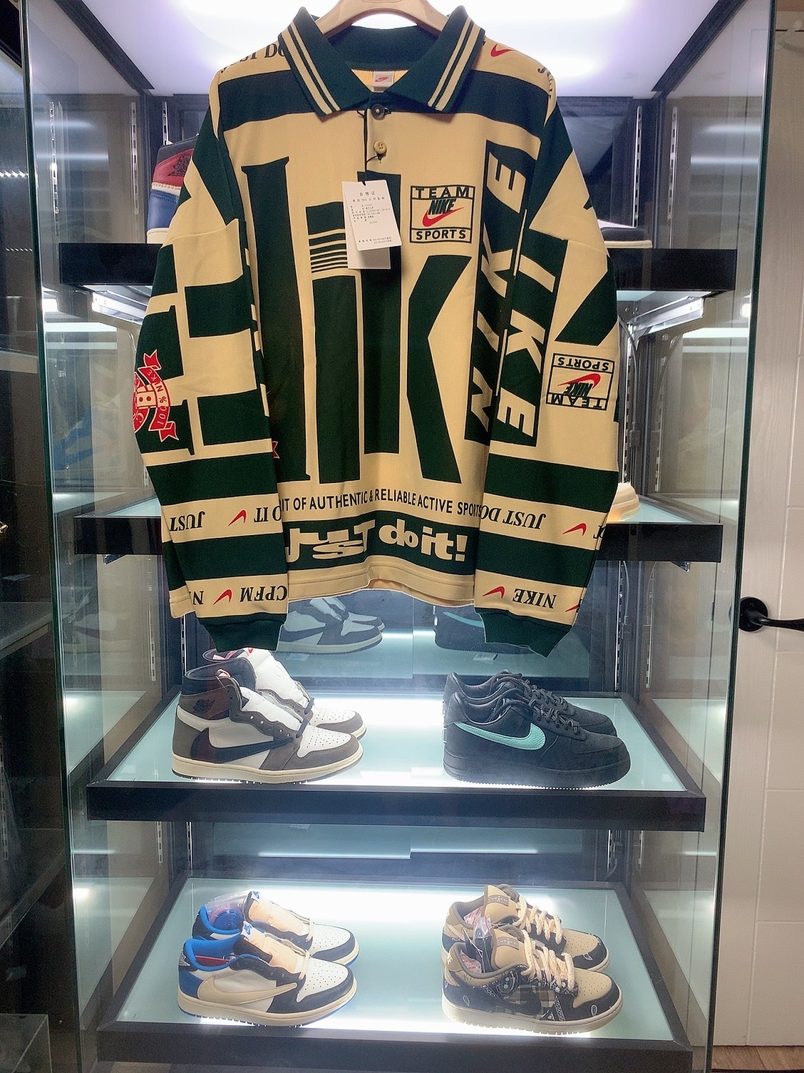 Nike x Cactus Plant Flea Market Long Sleeve Polo Natural - Asia, Jordan 1 x Travis Scott x Fragment Retro Low OG SP Military Blue 착용 스타일