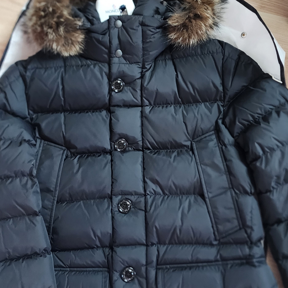 Moncler Cluny Long Down Jacket Black - 23FW 착용 스타일 - 2