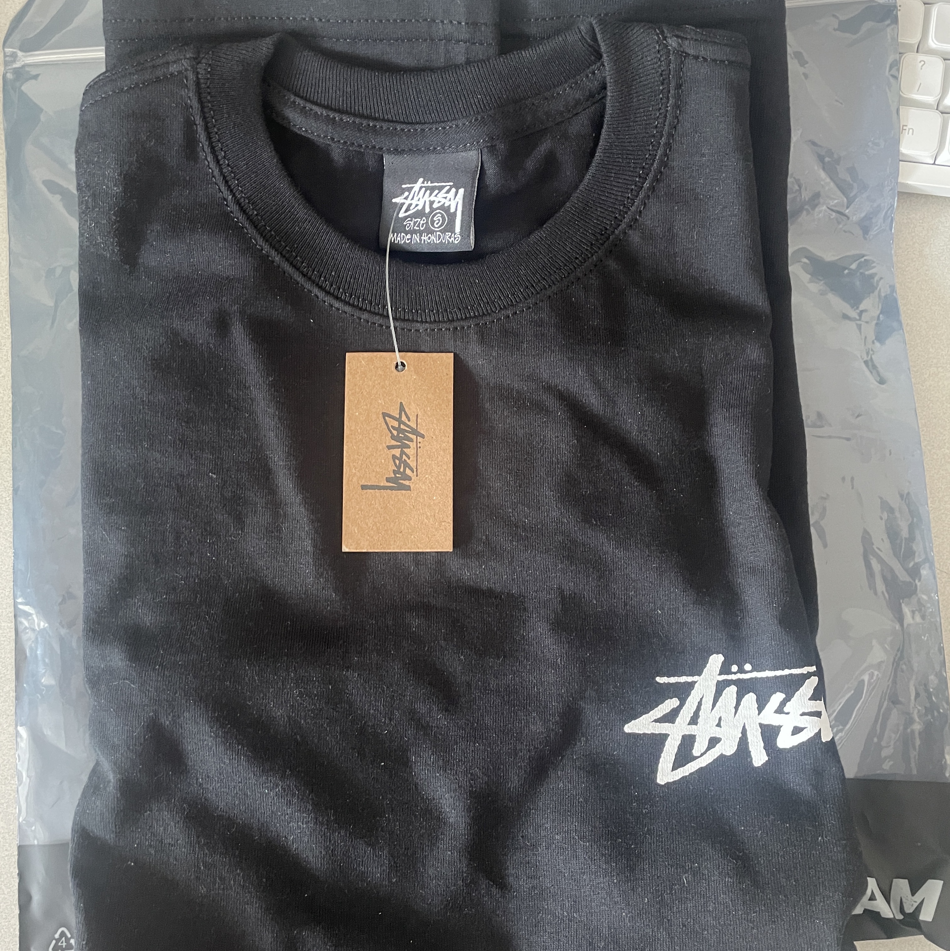 Stussy Shattered T-Shirt Black 착용 스타일 - 2