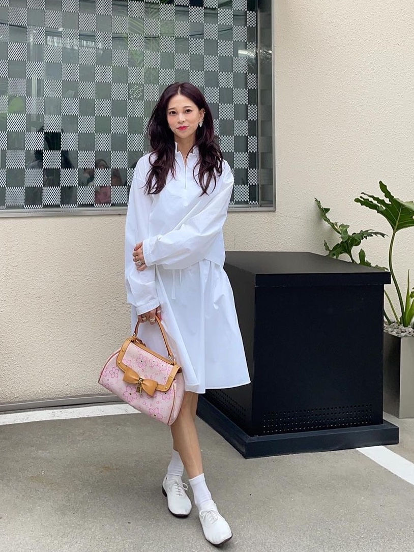 Leha Women Freya Gathered Cotton Poplin Shirts White 착용 스타일 - 1