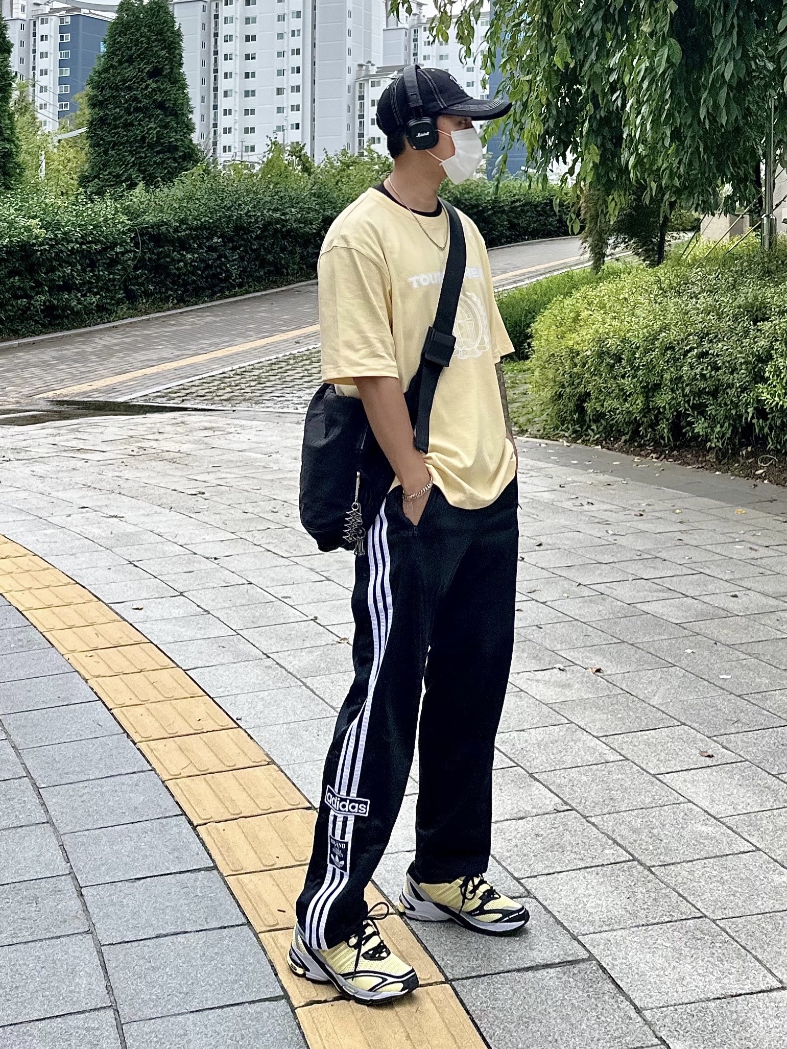Adidas Supernova Cushion 7 Almost Yellow 착용 스타일 - 2