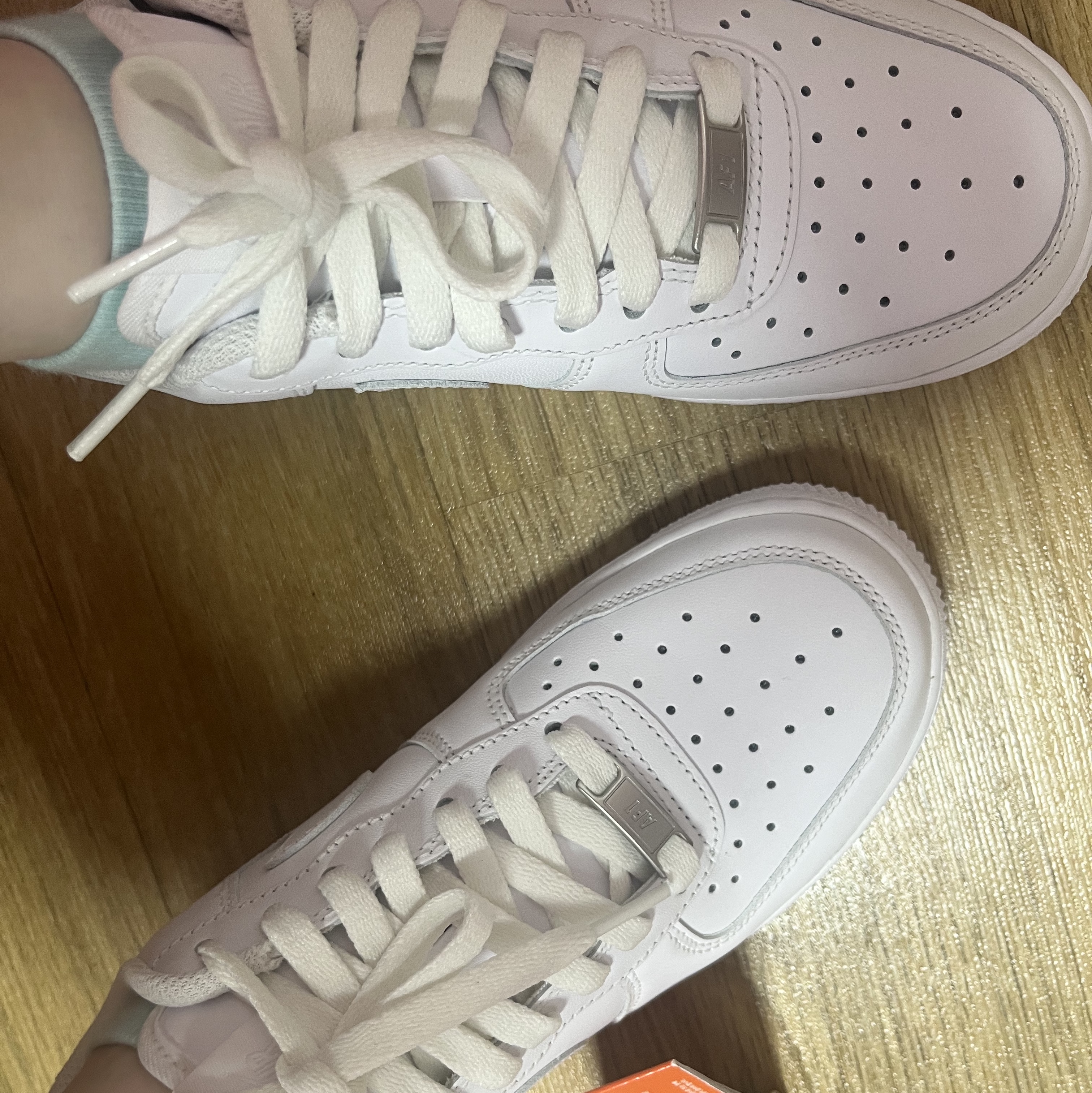 (W) Nike Air Force 1 '07 Low White 착용 스타일