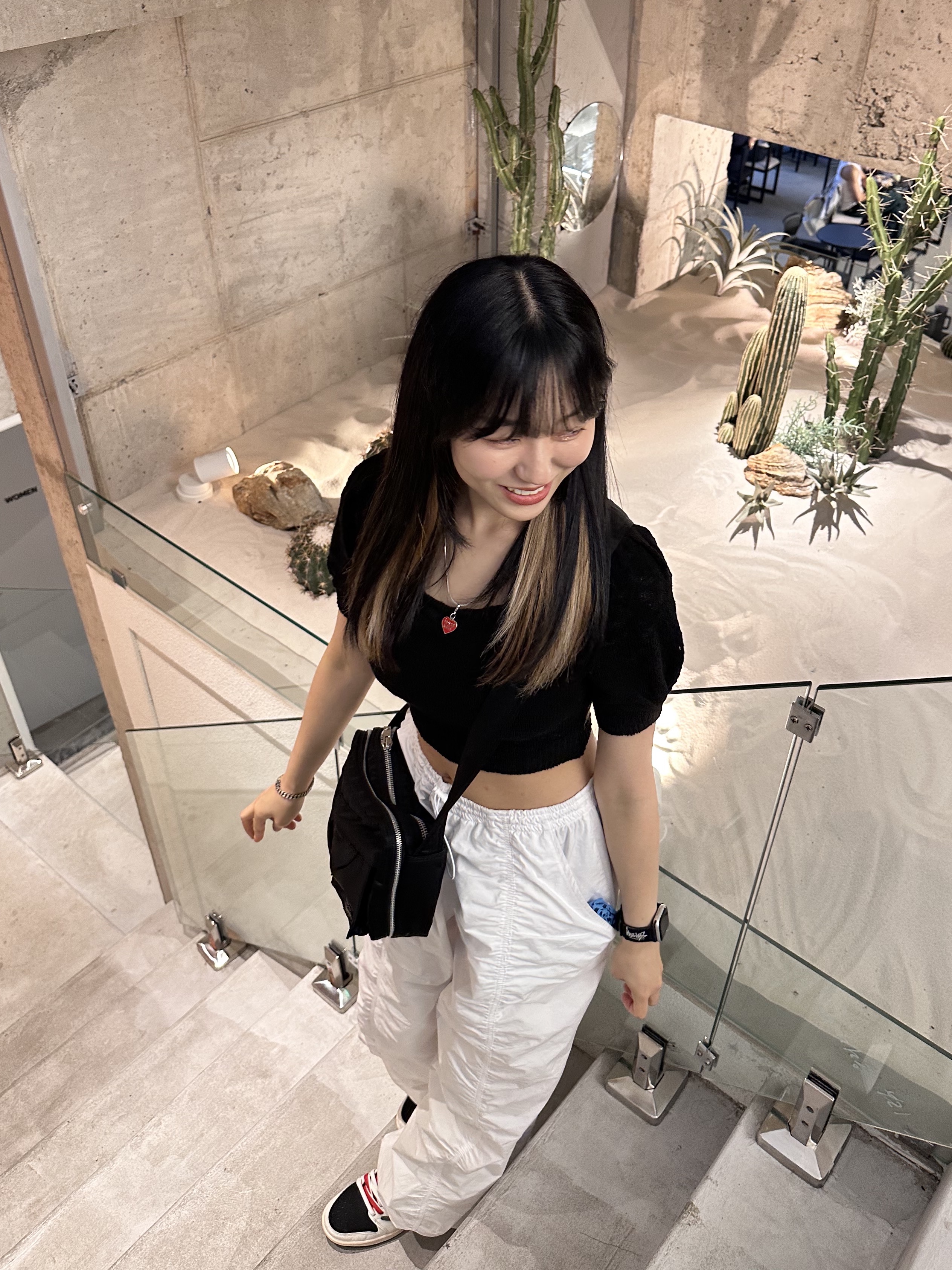 (W) Mischief Rhombus Knit Top Black, Porter Tanker Shoulder Bag S Black 착용 스타일